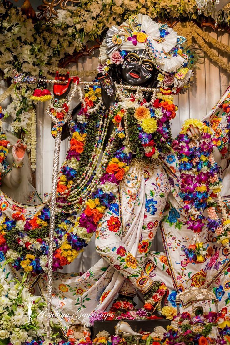 736x1104 Iskcon vrindavan wallpaper. Radha krishna mayapur wallpaper, Vrindavan mathura, Sri sri radha