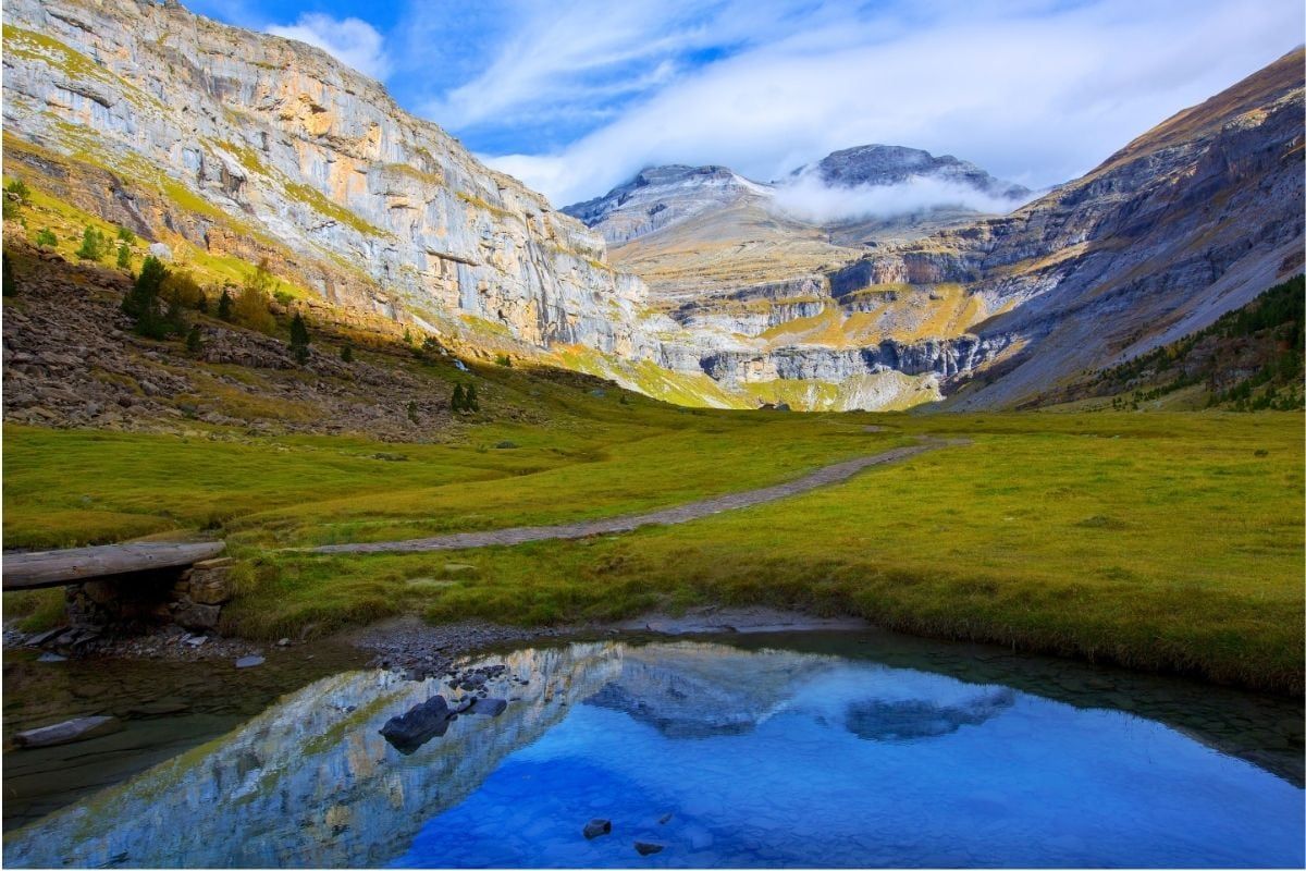 1200x800 Aragon: Mountain Landscapes, Medieval Heritage, and Timeless Traditions