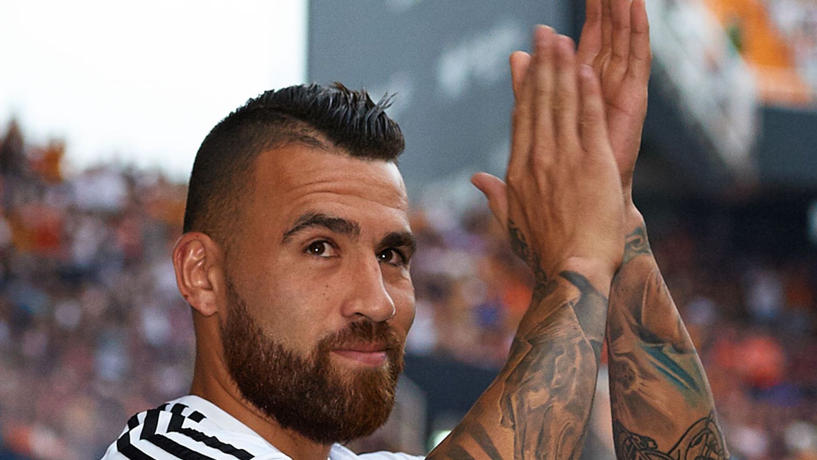 1600x900 Nicolas Otamendi best option for Man City, says Manuel Pellegrini