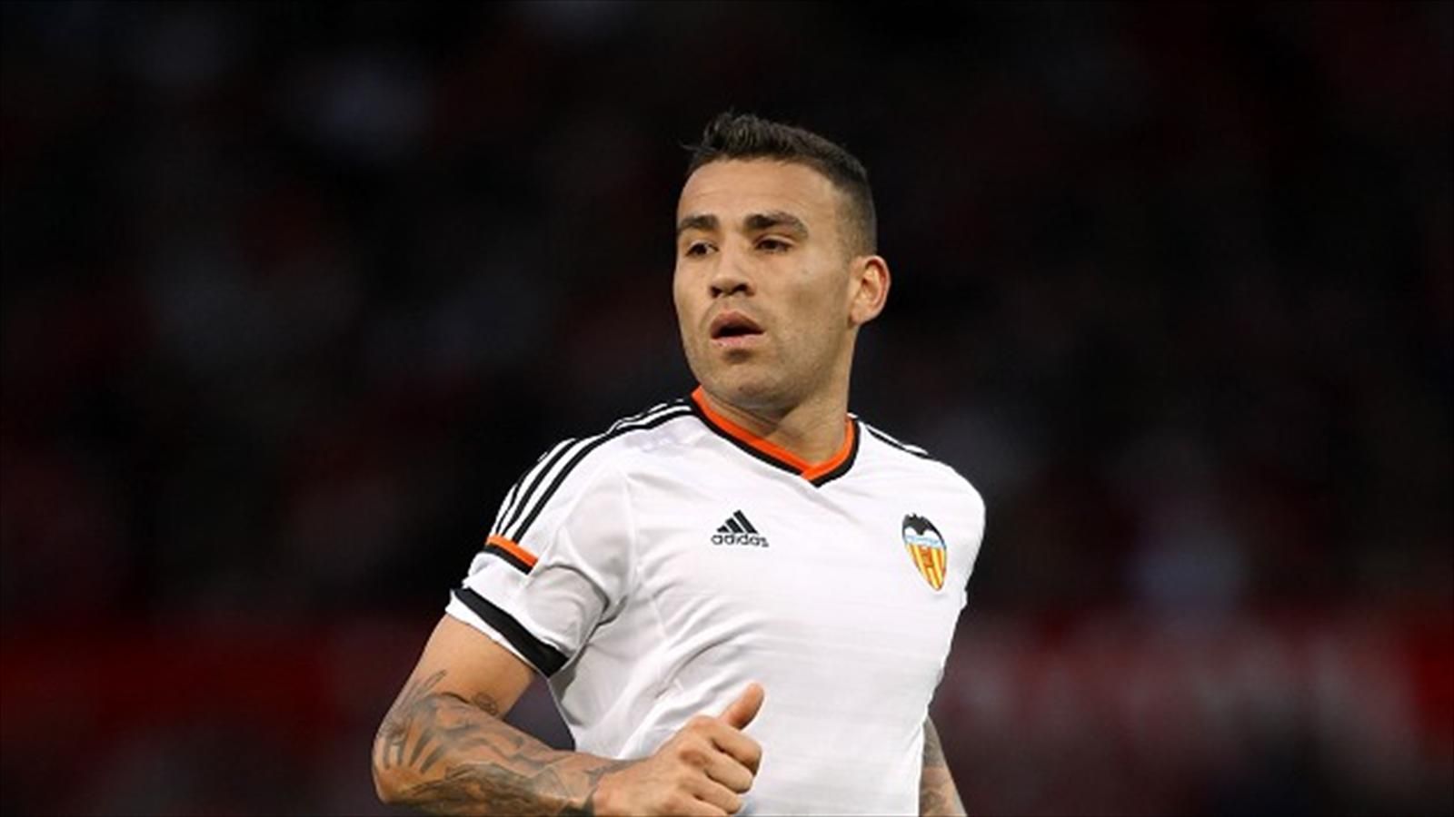 1600x900 Nicolas Otamendi can fix the Manchester United back four