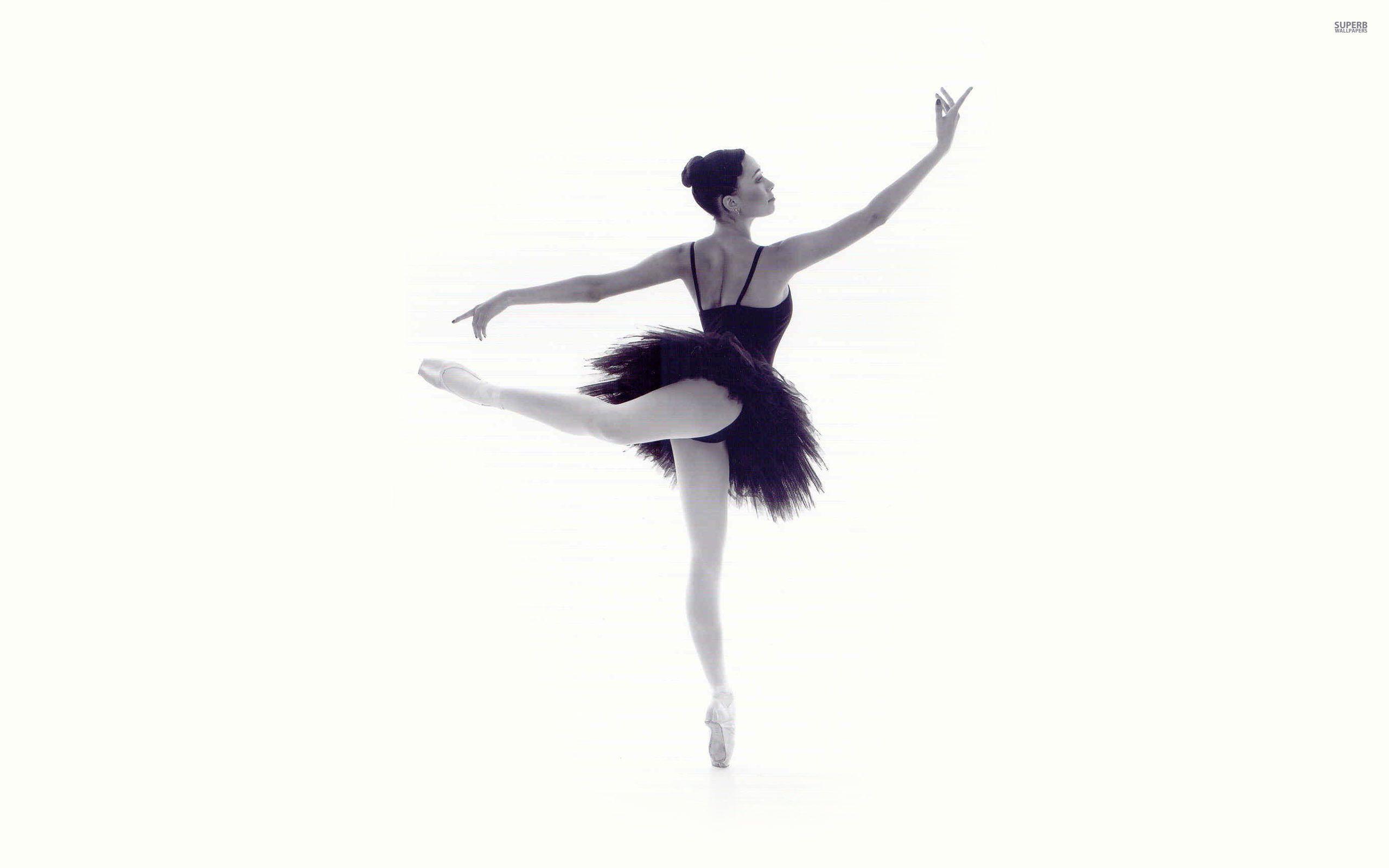 2560x1600 HD Ballerina Wallpaper