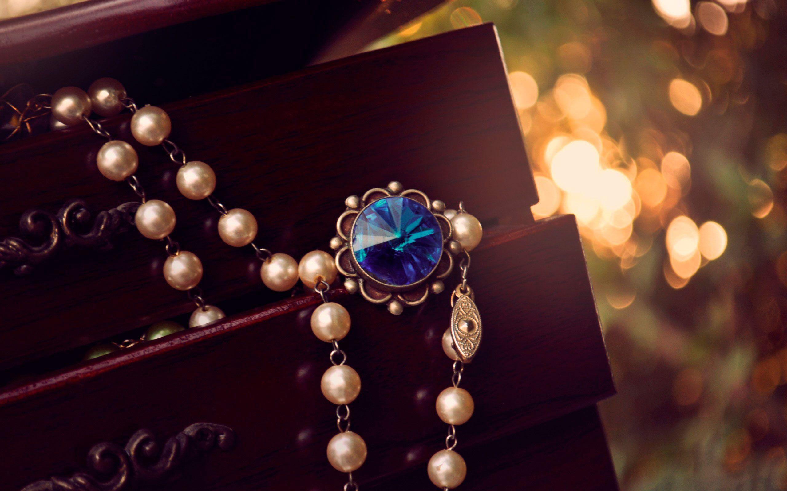 2560x1600 Jewels Wallpaper
