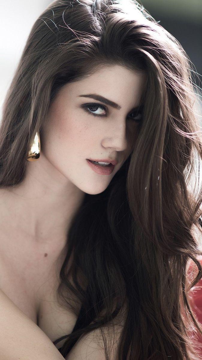 674x1200 iPhone Beautiful Girl Wallpaper
