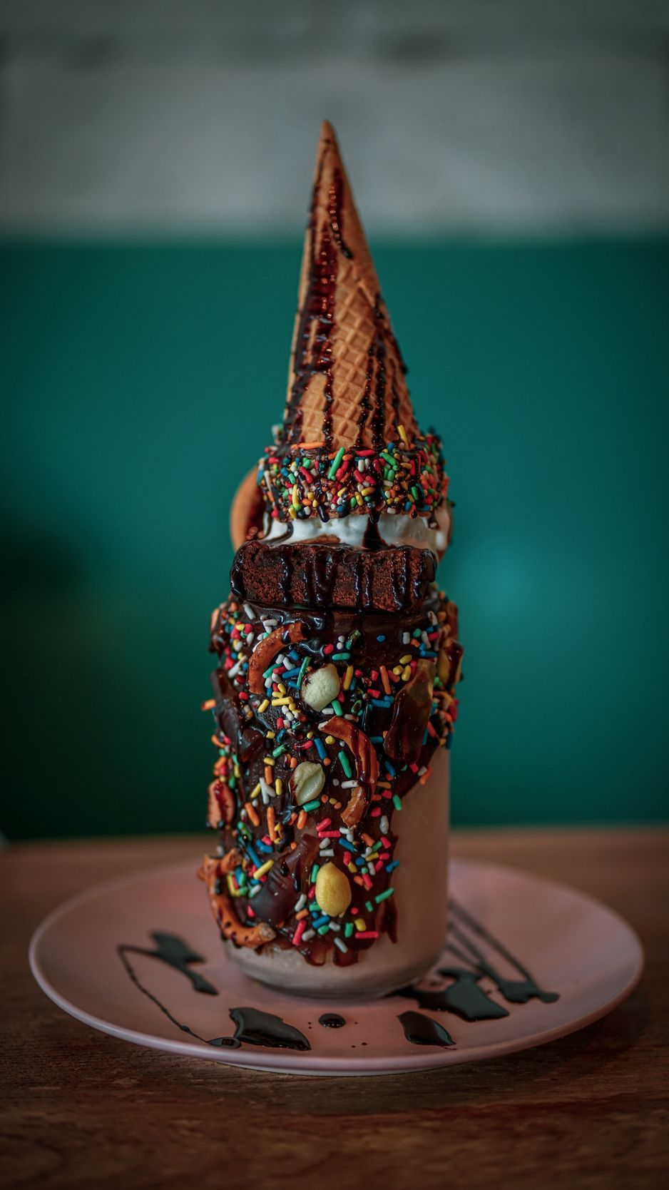 938x1668 Download Wallpaper 938x1668 Dessert, Ice Cream, Chocolate, Sprinkle, Sweet Iphone 8 7 6s 6 For Parallax HD Background