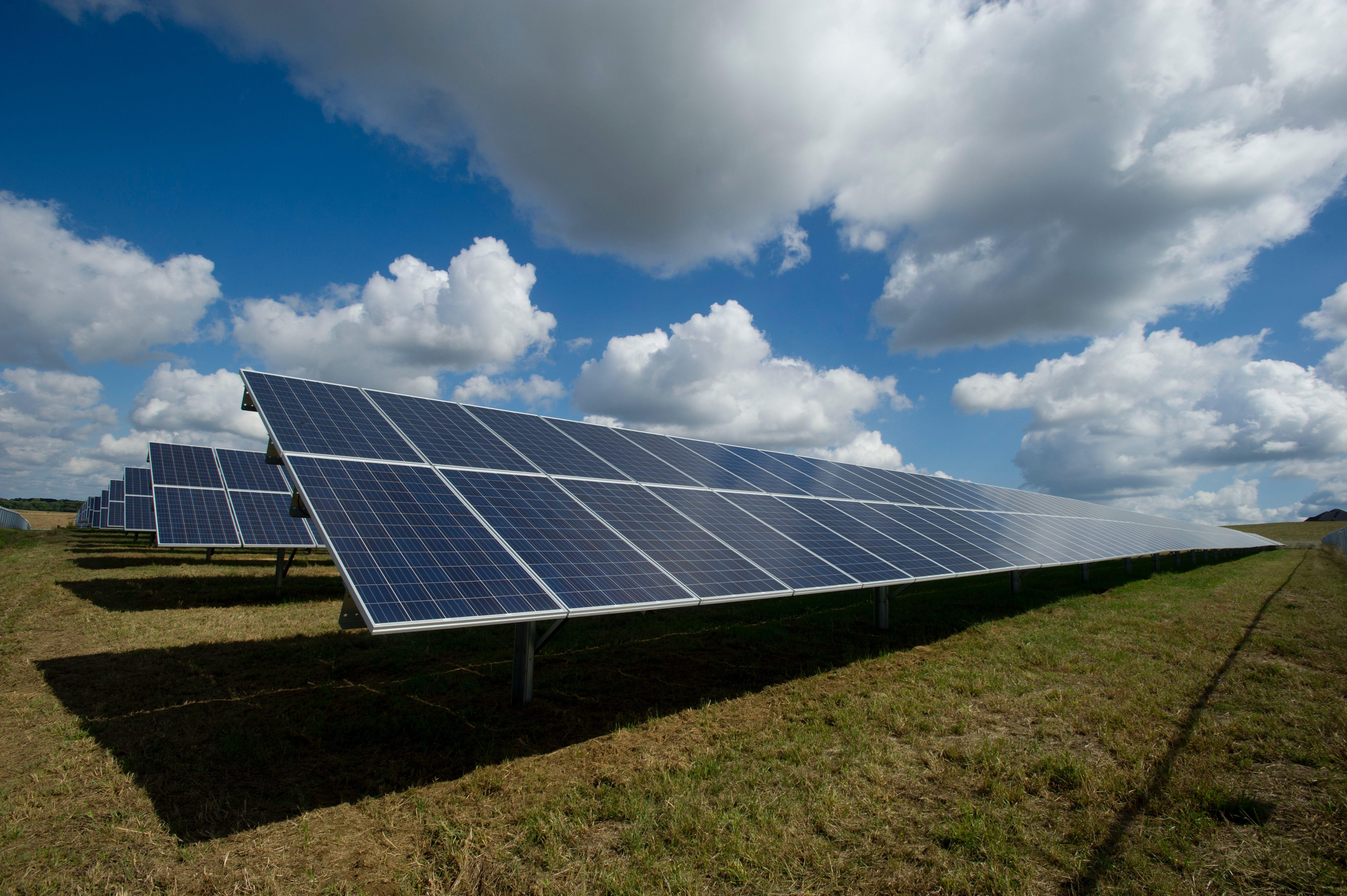 6144x4088 Renewable Energy Picture. Download Free Image