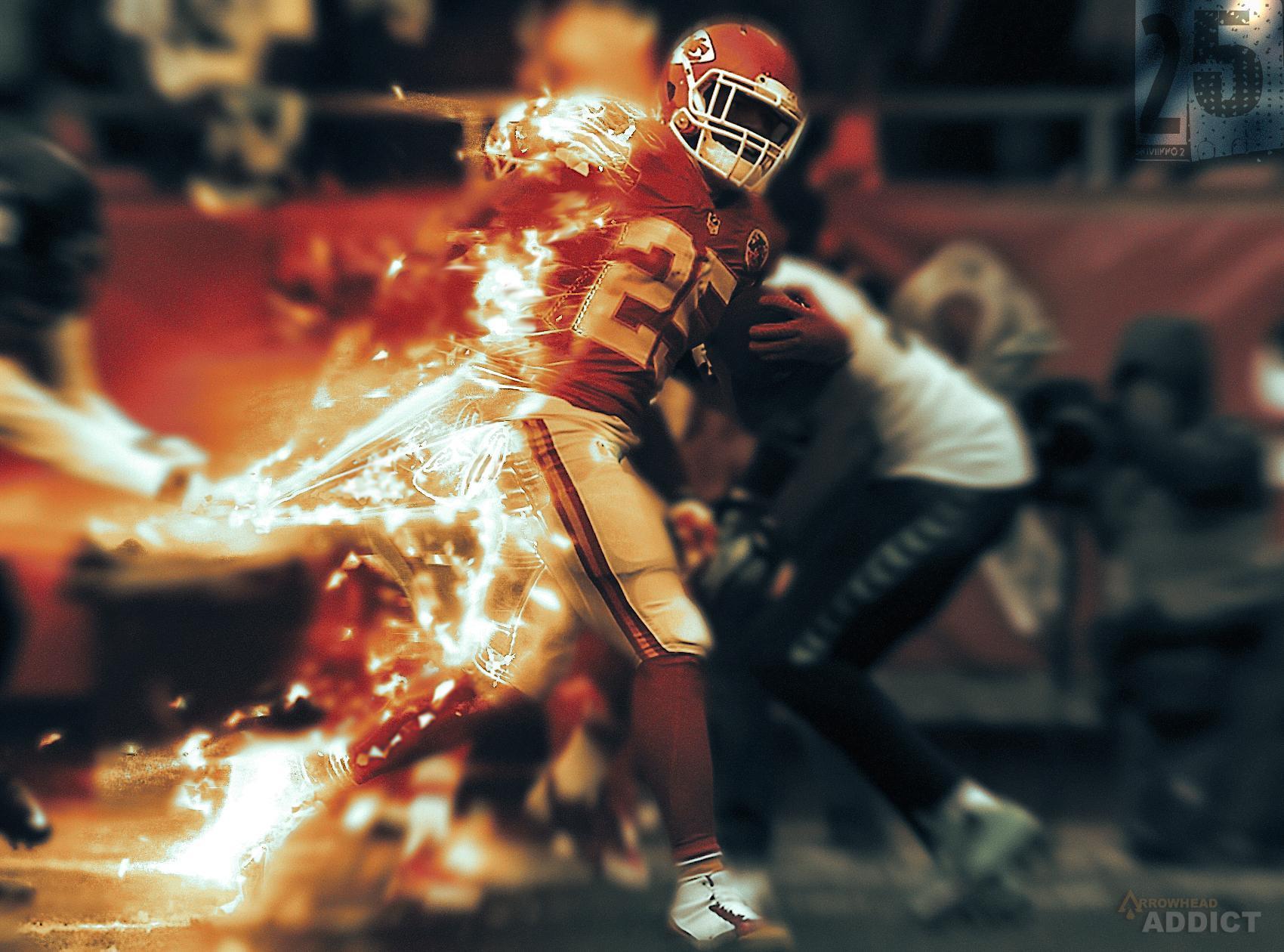 1700x1260 Travis Kelce HD Wallpaper