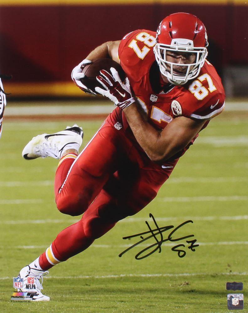 791x1000 Travis Kelce Signed Chiefs 16x20 Photo (Radtke Hologram)