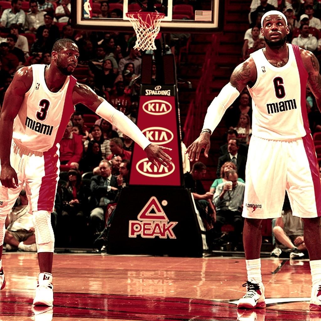1024x1024 LeBron James Wallpaper for iPad 2 & iPad Free Download. Aolor Official Blog