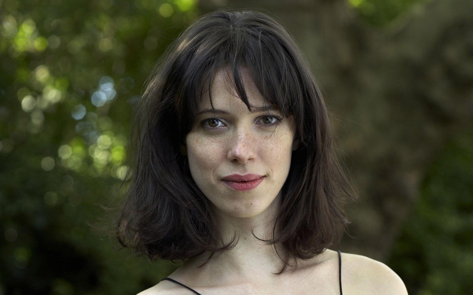 1920x1200 Rebecca Hall wallpaperx1200