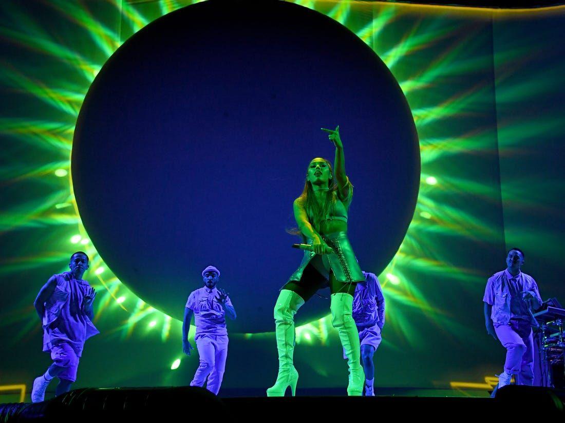 1100x825 Things you didn't know about Ariana Grande's Sweetener World Tour