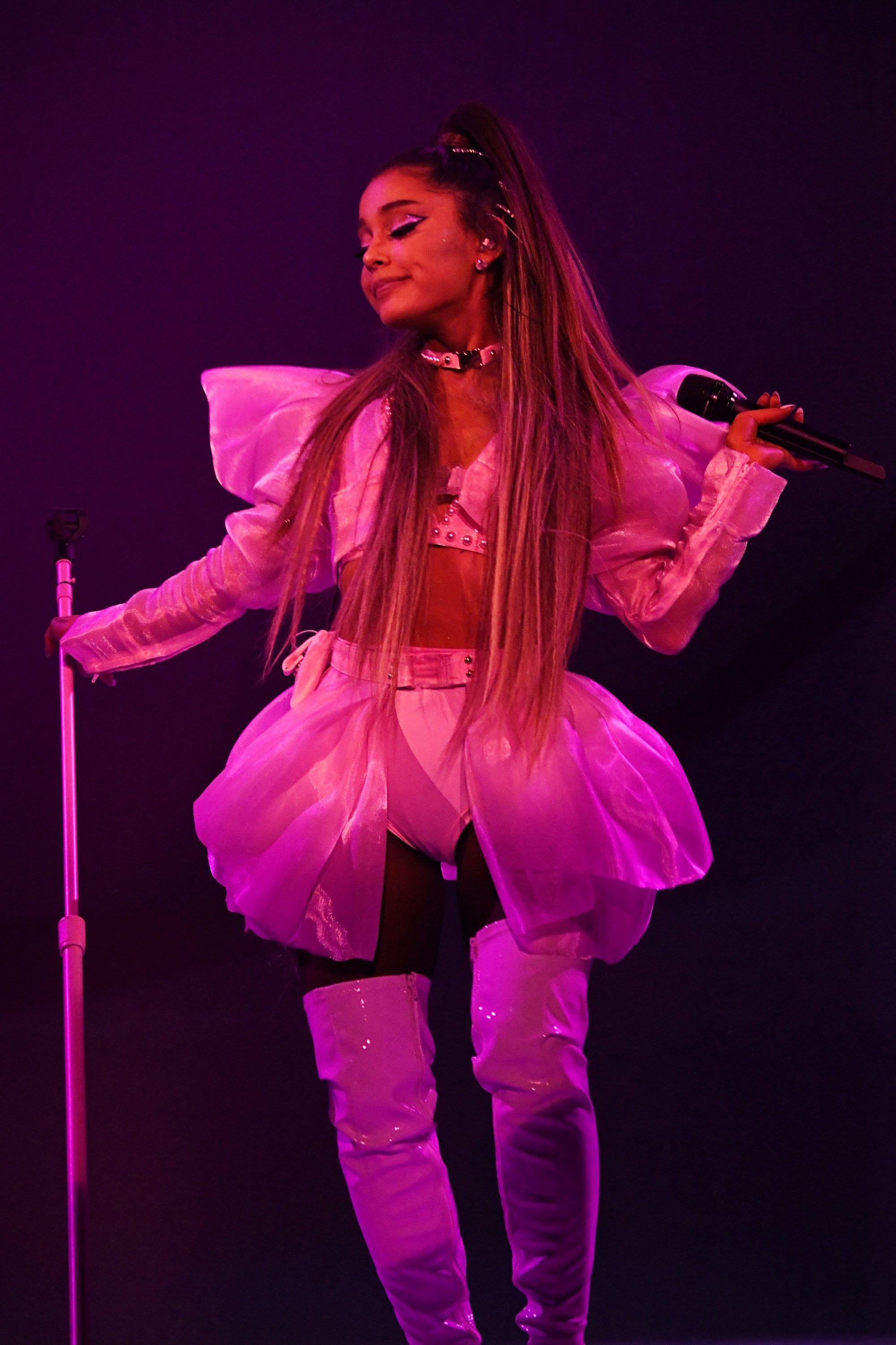 Ariana Grande Concert Wallpapers - Top Free Ariana Grande Concert ...