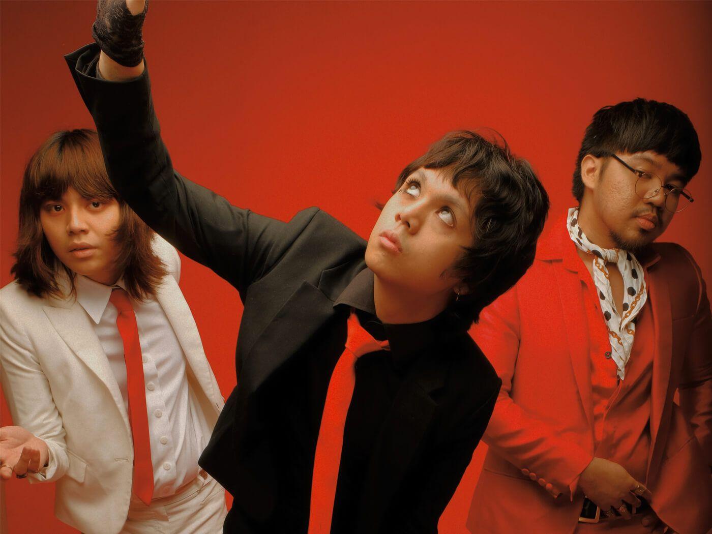 1400x1050 Meet the Philippines' indie rock phenomenon IV Of Spades. Guitar
