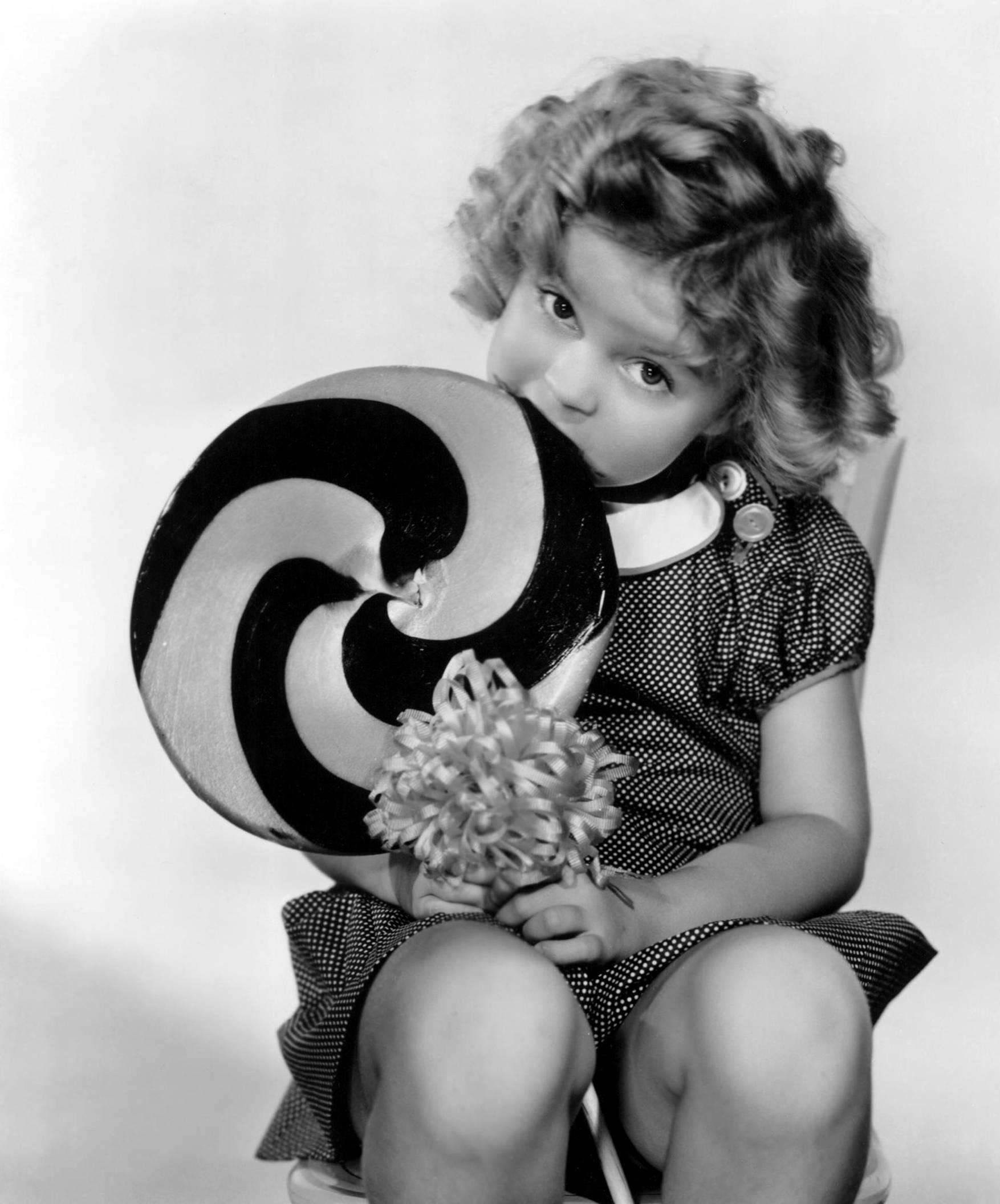 1754x2112 Shirley Temple Wallpaper