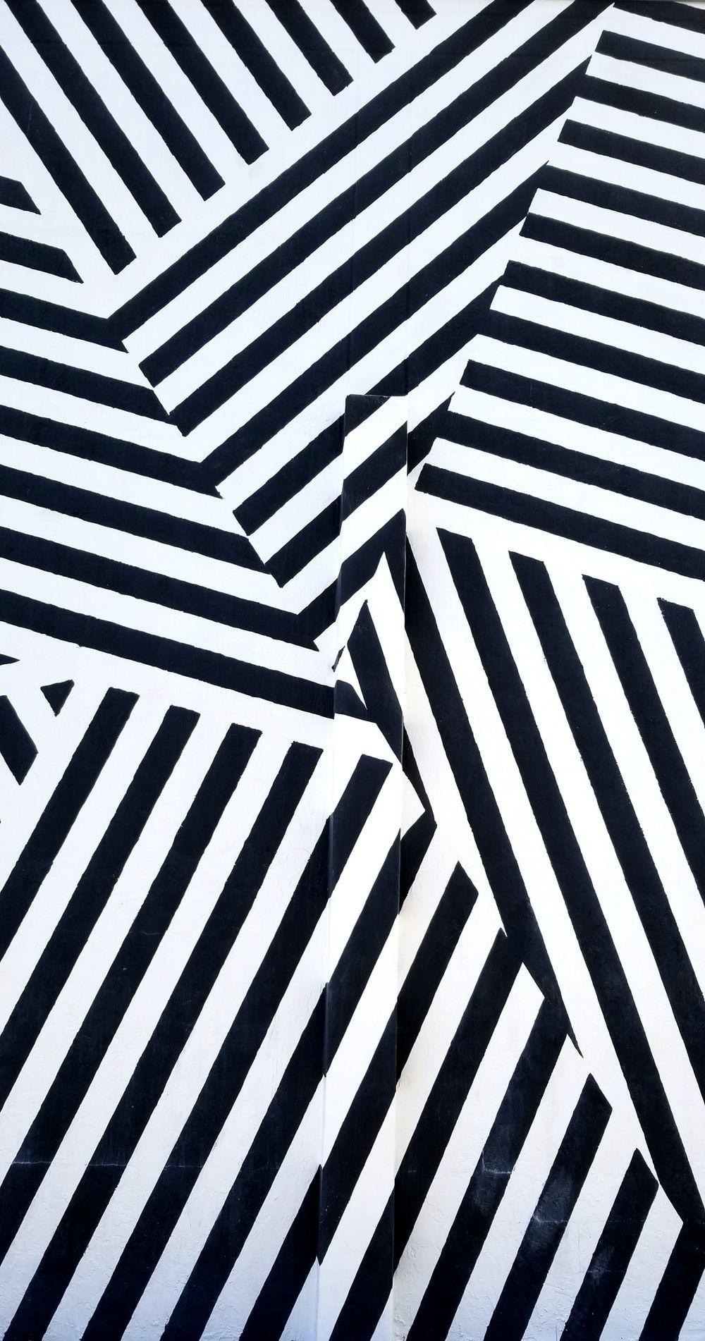 VI COLLECTIONS Black  White Lines Wallpaper 200 cms by 45 cms  Amazonin  Home Improvement