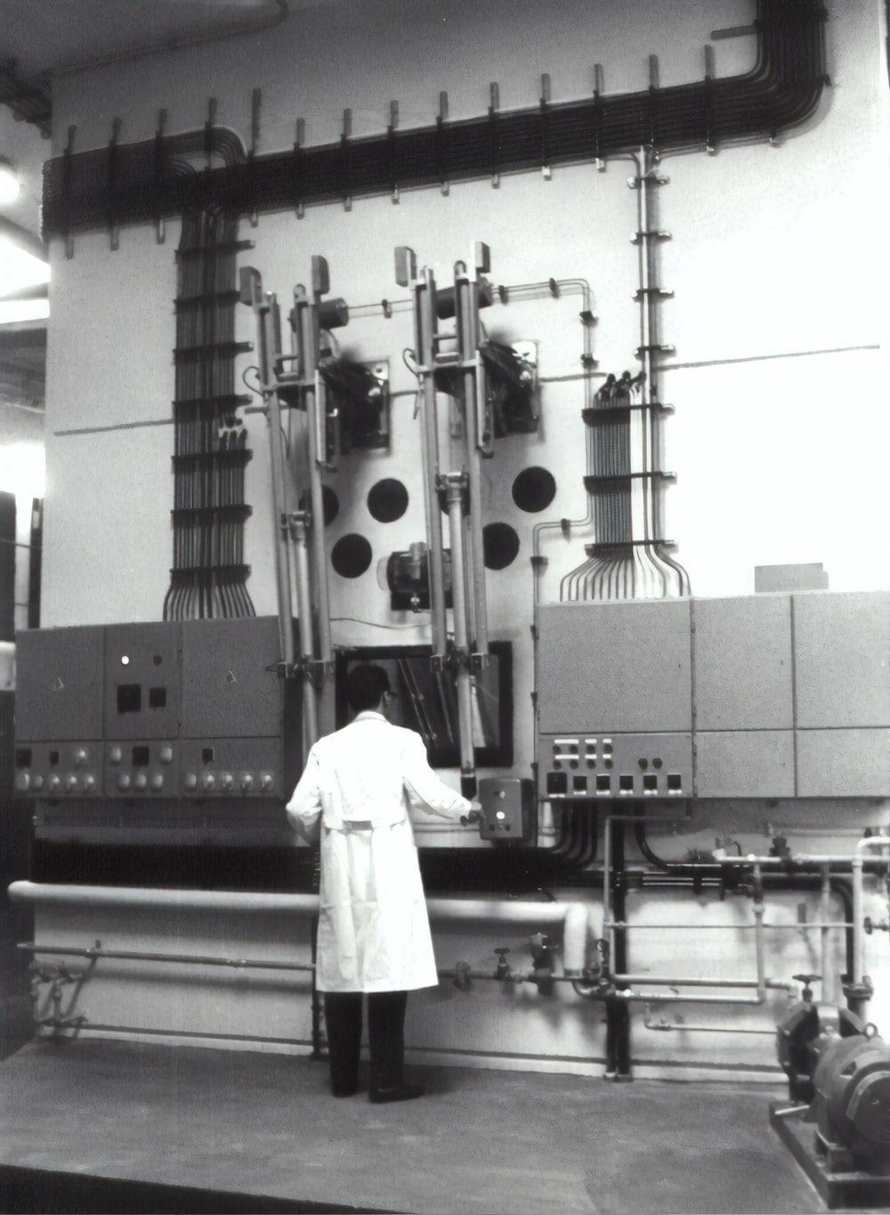 1000x1365 Nuclear Power Picture. Download Free Image