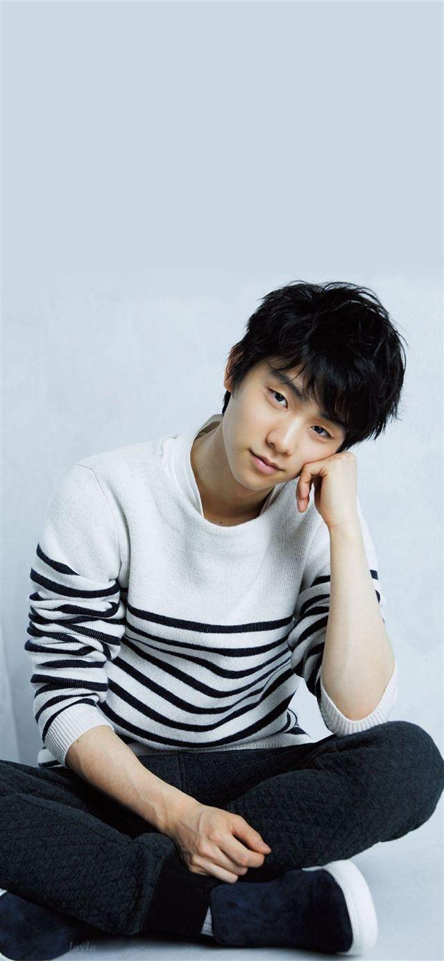 640x1385 Yuzuru Hanyu Cave iPhone X Wallpaper Free Download