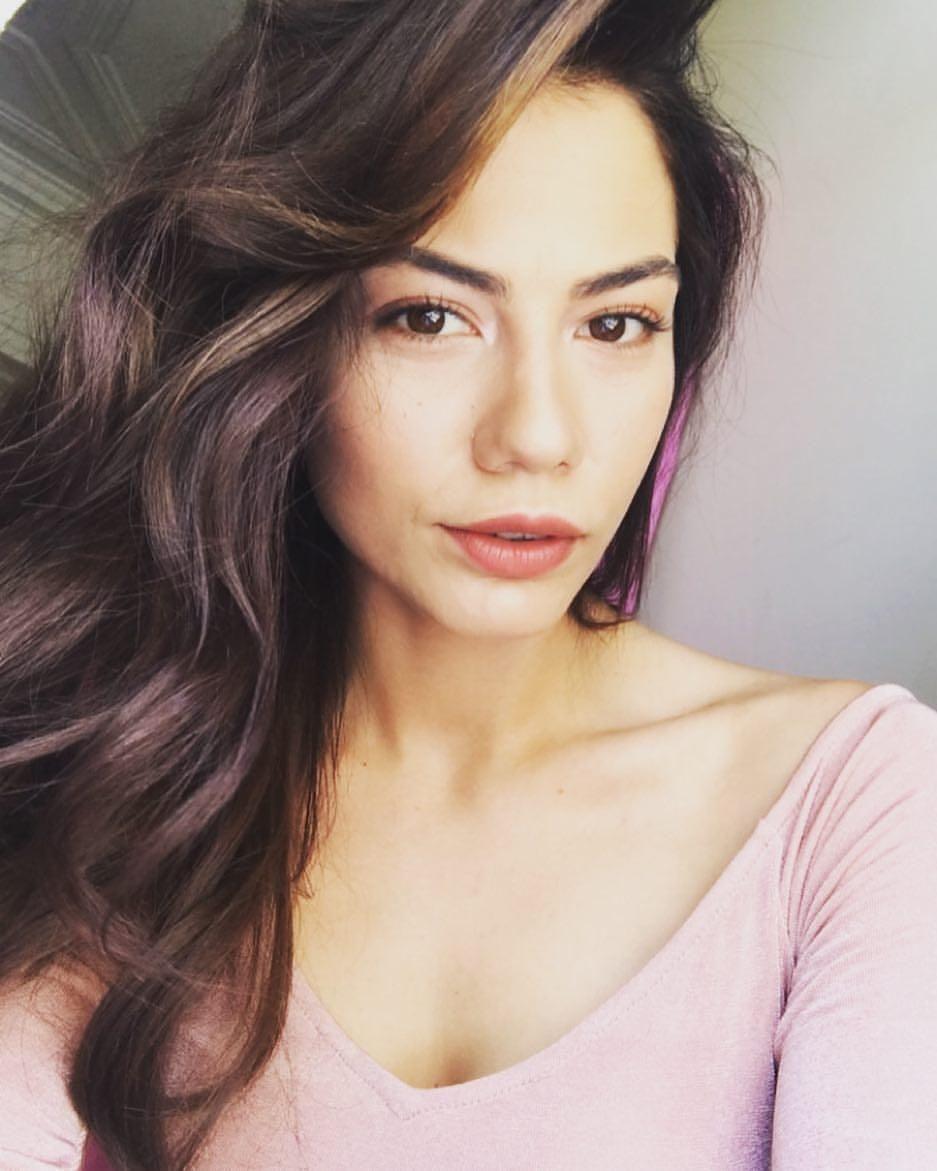 937x1171 Demet Ozdemir Hairstyle Step Cutting
