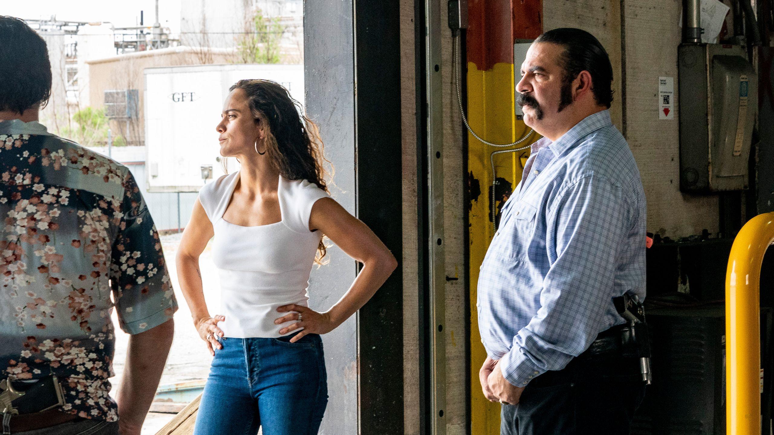 2560x1440 Vienen Por Ti 4. Episode Guide. Queen Of The South
