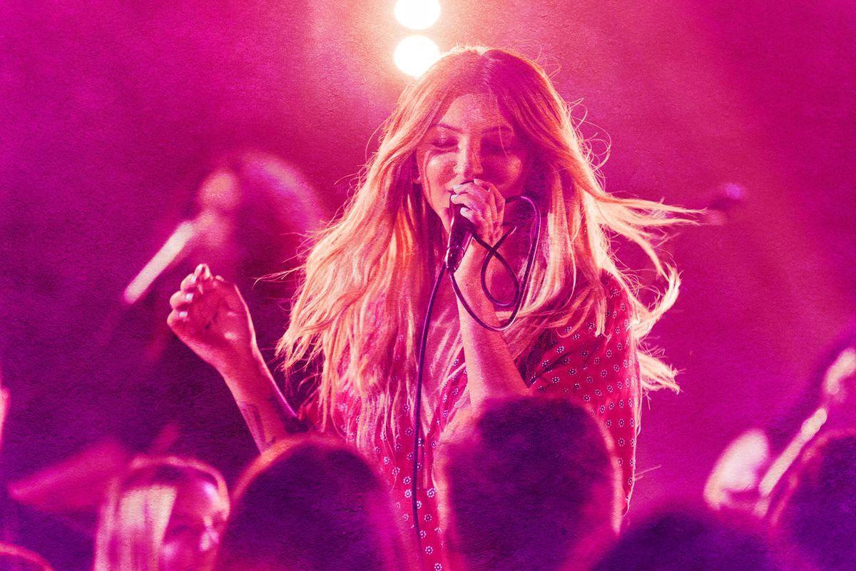 1200x800 Julia Michaels Could Be the Pop Star That You Want