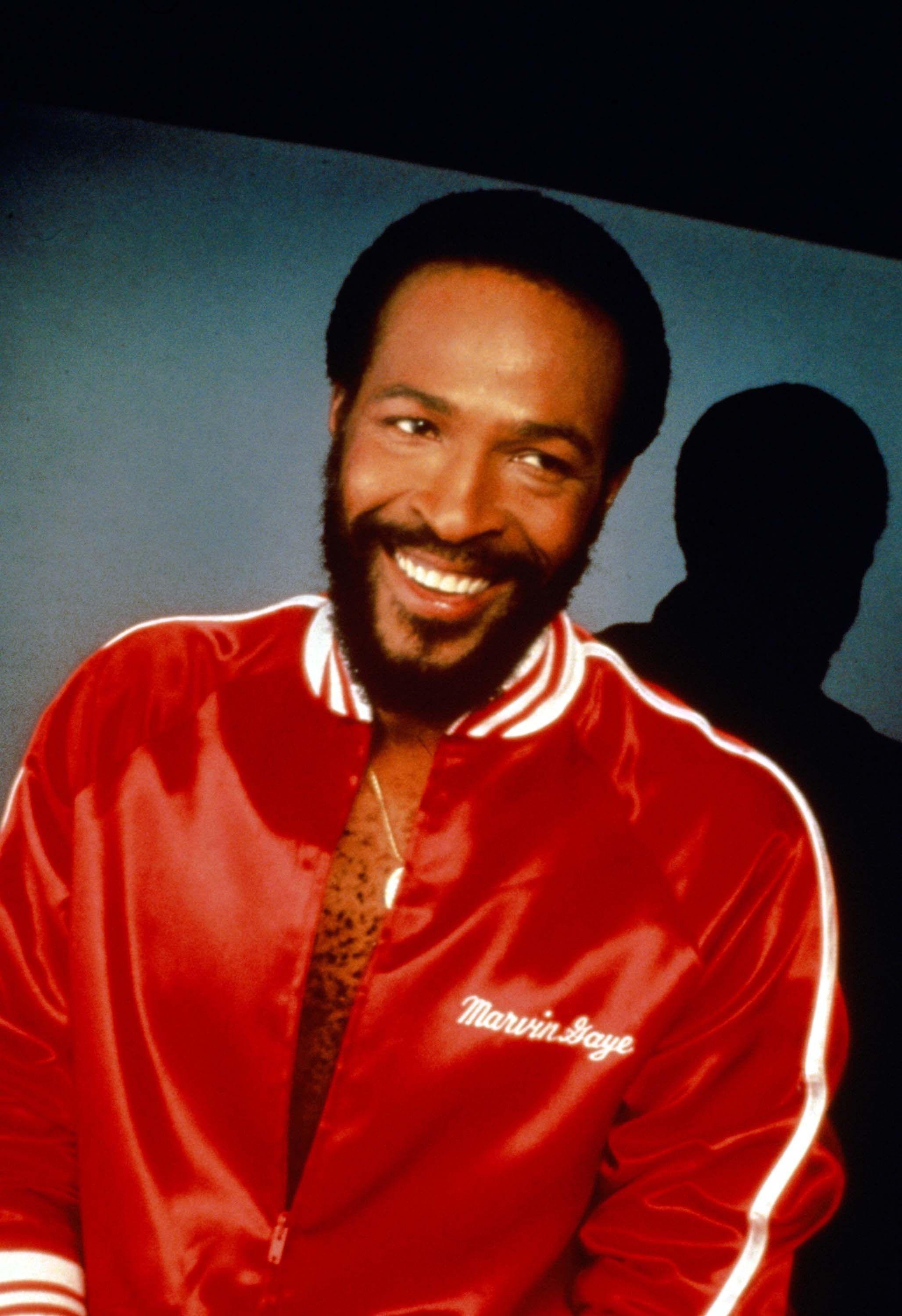 2056x3000 motown feature