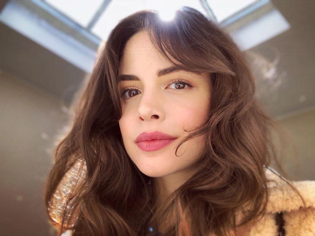 1080x810 Conor Leslie on Instagram: “My old profile photo somehow got removed and finding it again in my phone photo prove. Beauty girl, Beauty inspiration, Profile photo
