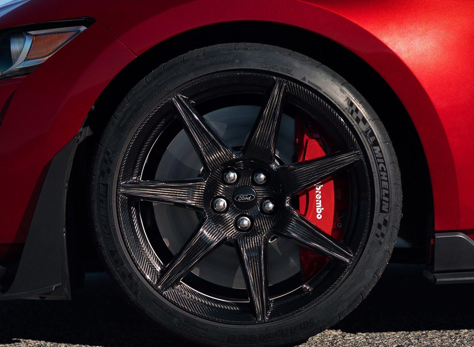 1600x1174 Ford Mustang Shelby GT500 Wheel Wallpaper (57)