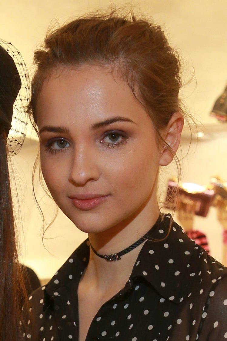 Lisa Vicari Wallpapers - Top Free Lisa Vicari Backgrounds - WallpaperAccess