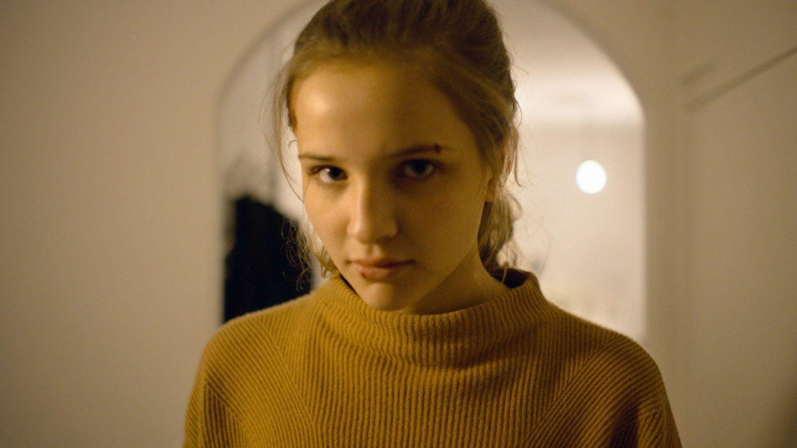 Lisa Vicari Wallpapers - Top Free Lisa Vicari Backgrounds - WallpaperAccess