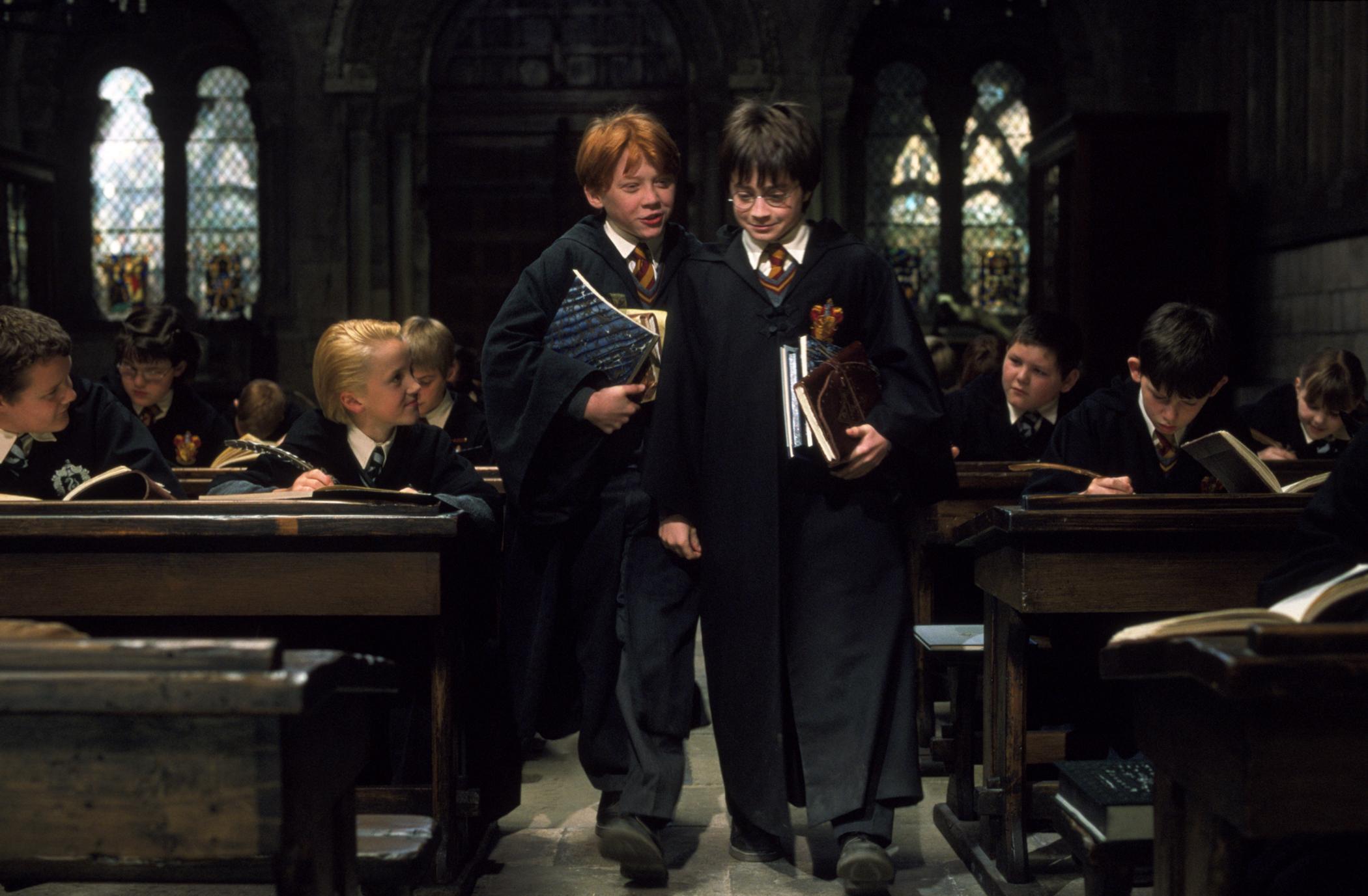 2100x1377 Movie Review: “Harry Potter and the Sorcerer's Stone”