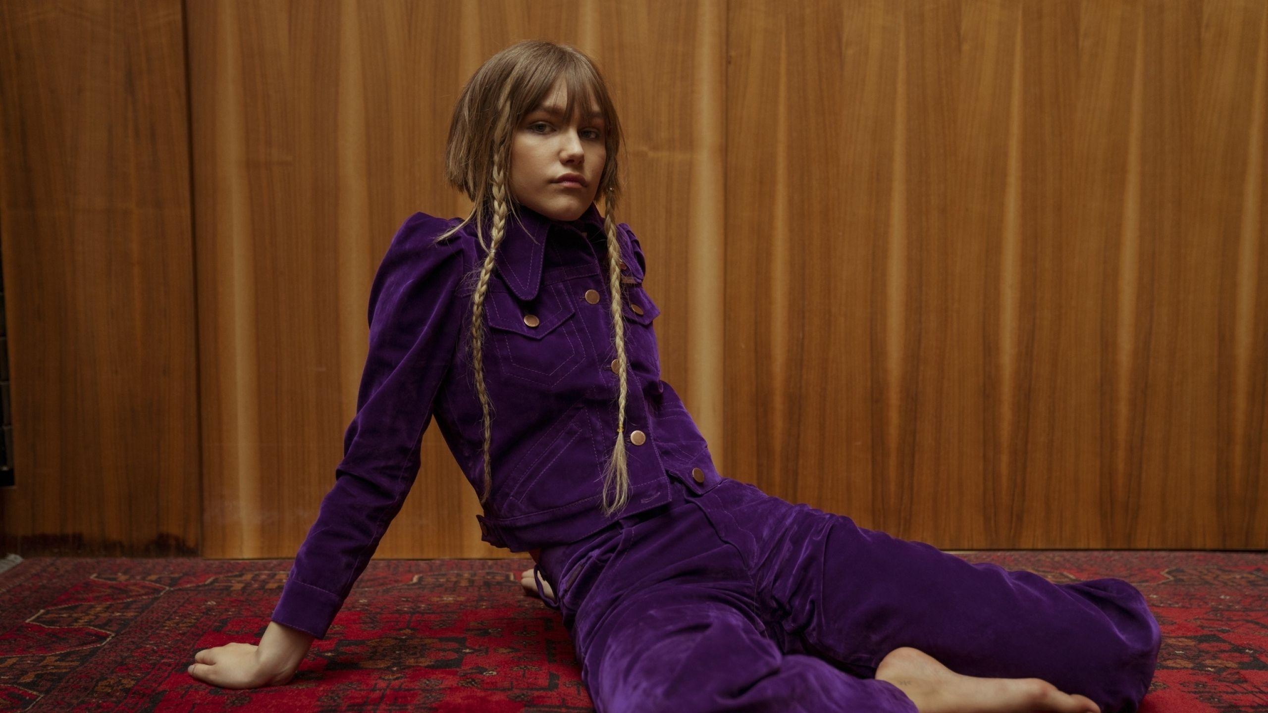 2560x1440 Stargirl Actress Grace VanderWaal 1440P Resolution