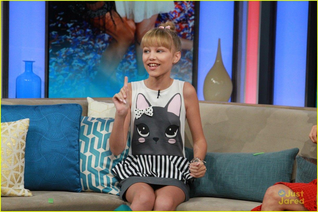 1222x817 Grace VanderWaal Wears Cute Cat Outfit For 'Access Hollywood Live