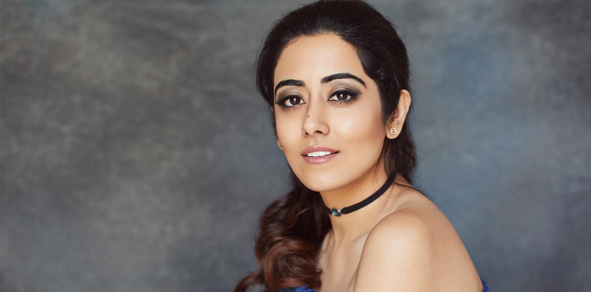 1920x950 Jonita Gandhi