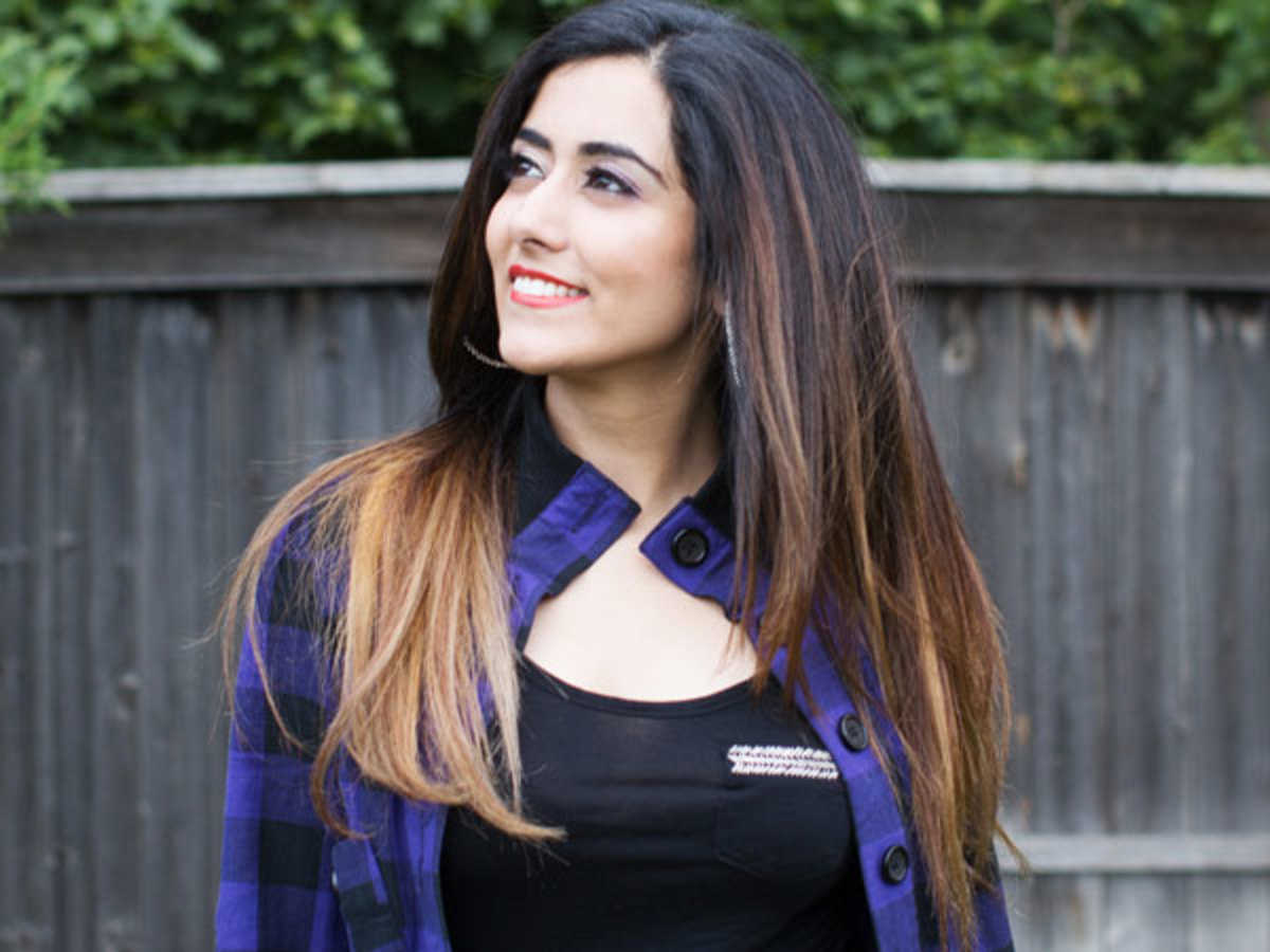 1200x900 Jonita Gandhi: Jonita Gandhi: I don't pay much attention to
