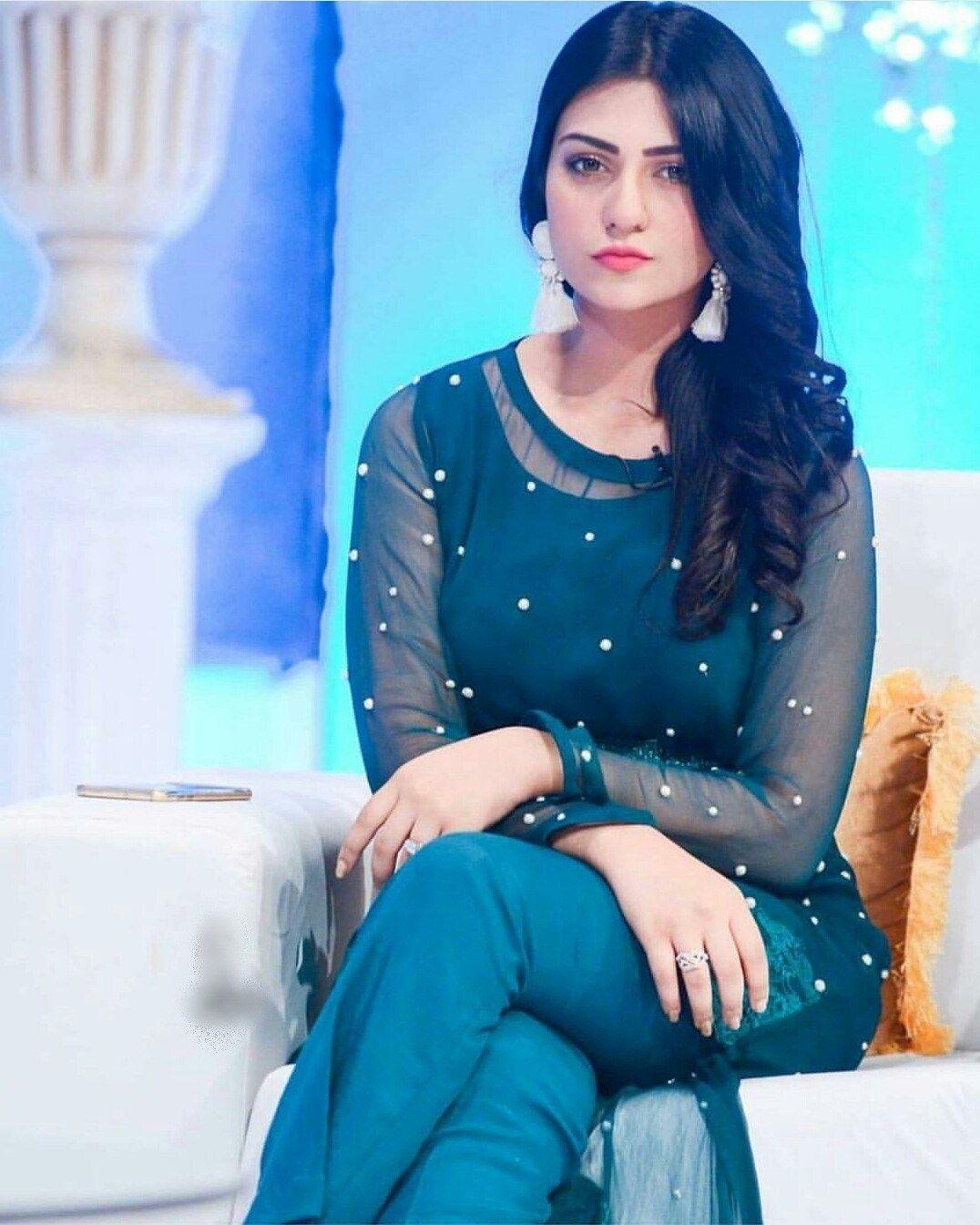1076x1345 Sarah Khan Husband Name Wedding Photo Marriage Pics Engagement Date