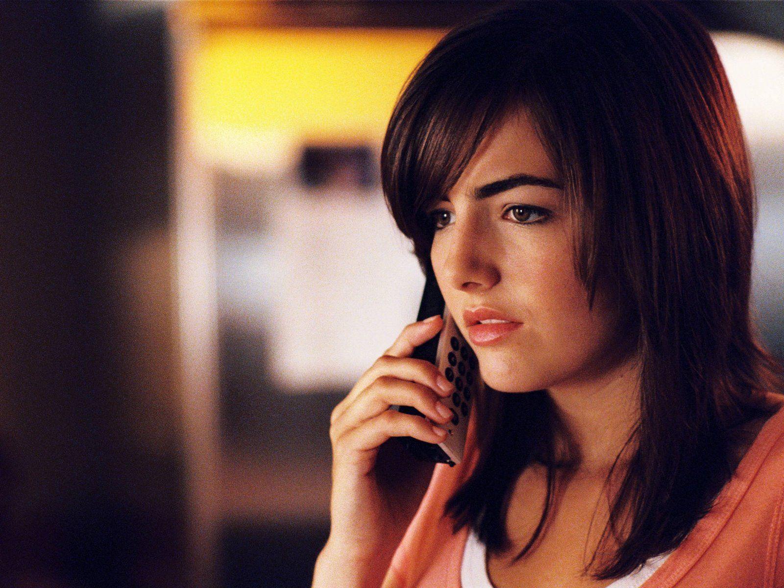 1600x1200 Camilla on the Phone wallpaper. Camilla on the Phone