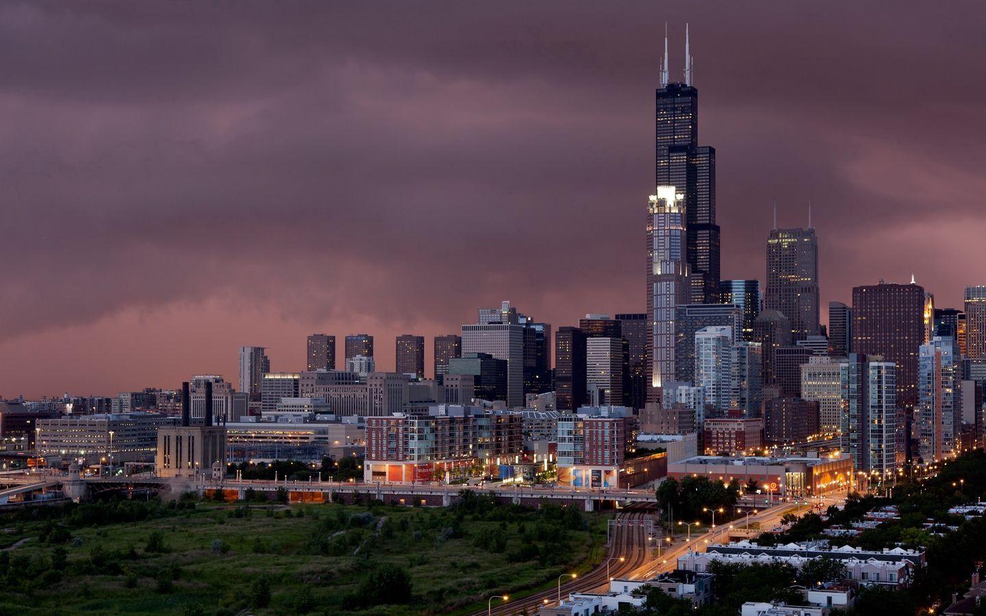 1440x900 Download wallpaper 1440x900 chicago, evening, city, buildings