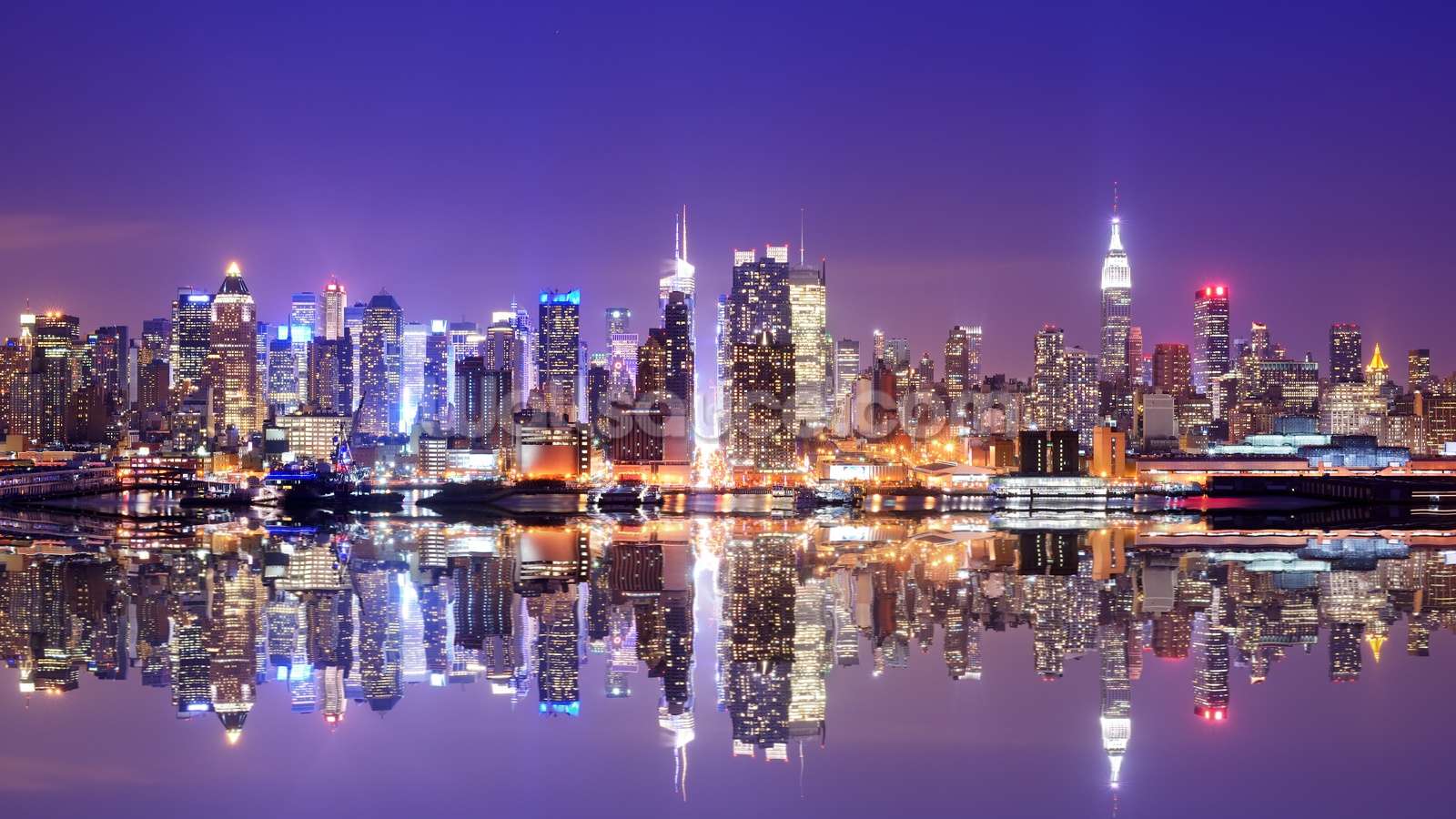 1600x900 Cityscape Wallpaper