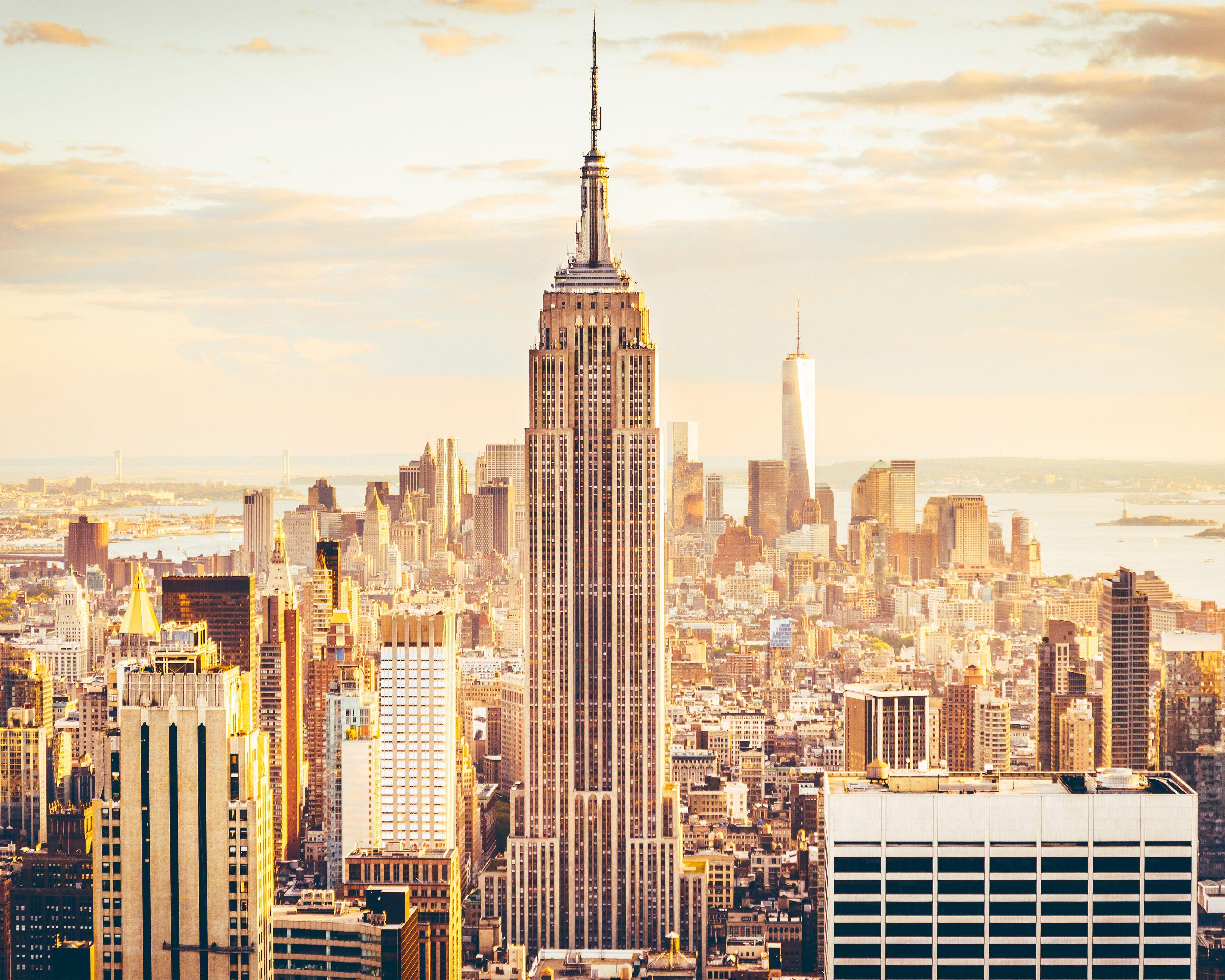 3543x2835 East Urban Home New York Skyline 2.4m x 300cm Wallpaper Mural
