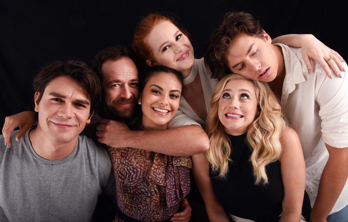 1332x850 Photo Wallpaper Riverdale, Veronica Lodge, Camila Mendes, Mendes And Luke Perry