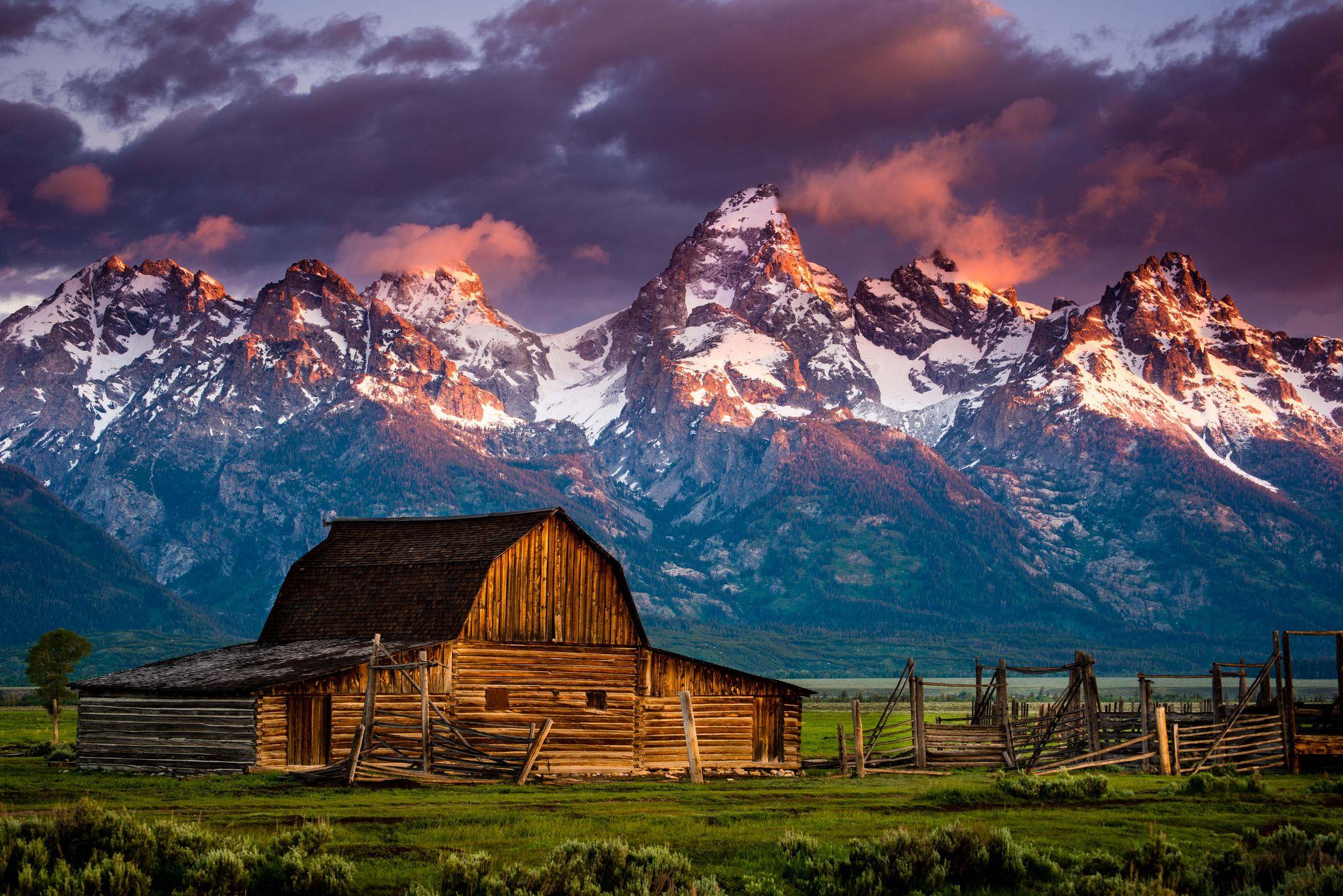 2048x1367 Free download farm barn rustic sunset sunrise mood mountain