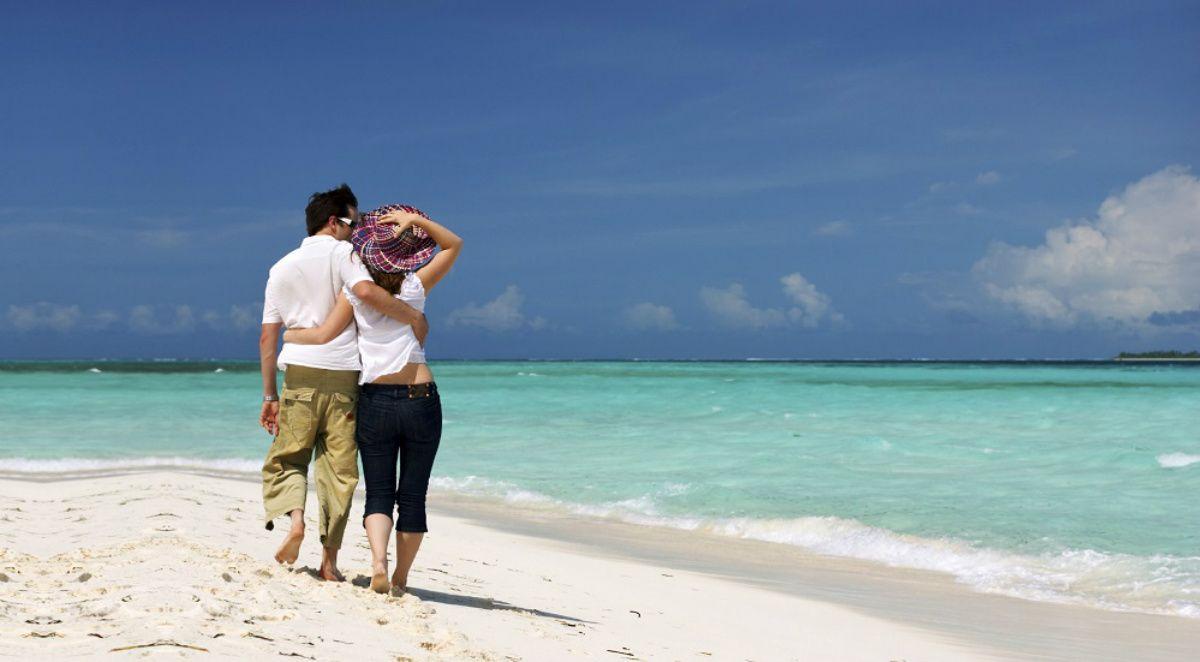 1200x662 Couple Beach Widescreen Wallpaper For Backgound Free Love Couple