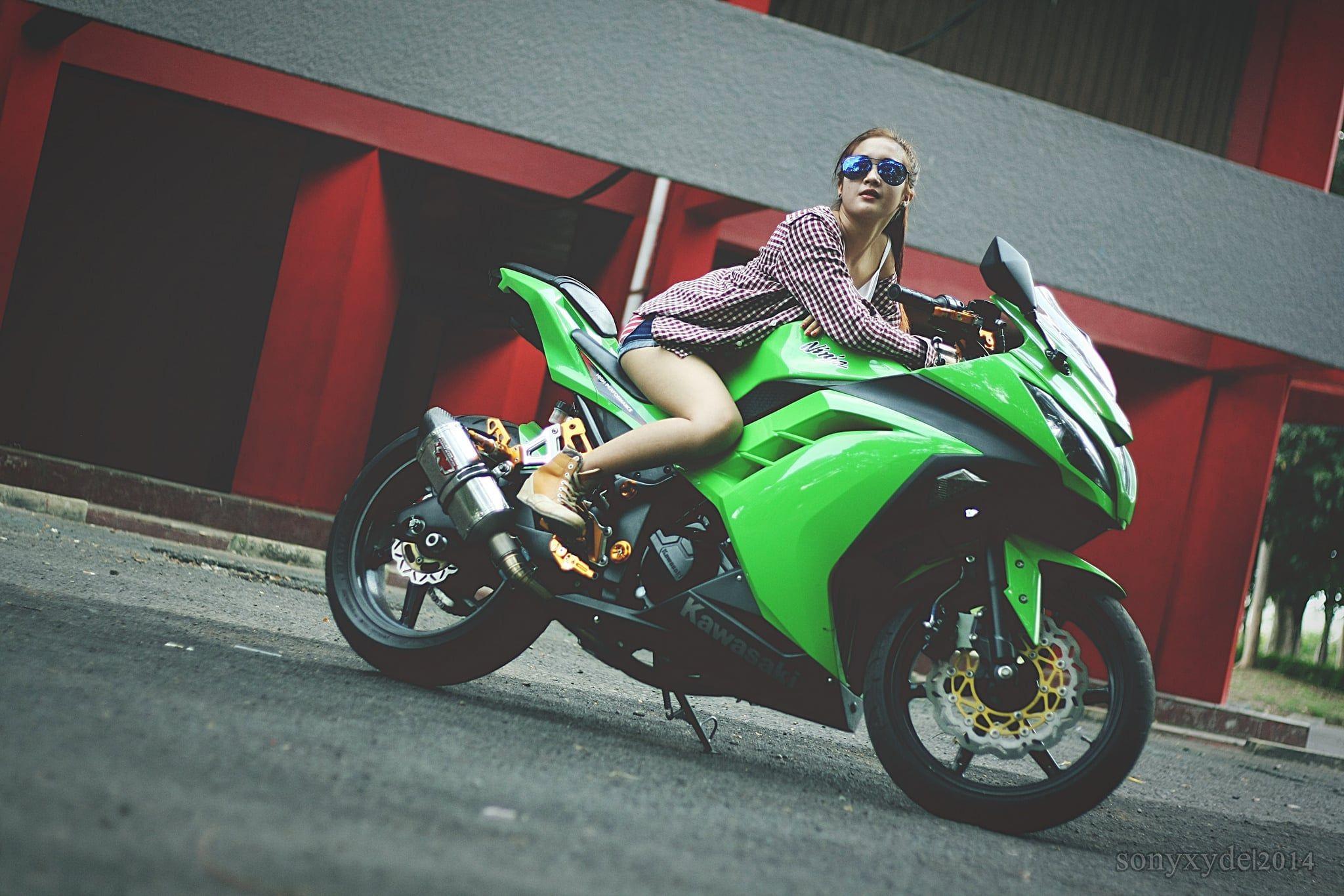 2048x1365 Kawasaki Ninja 650 Wallpaper