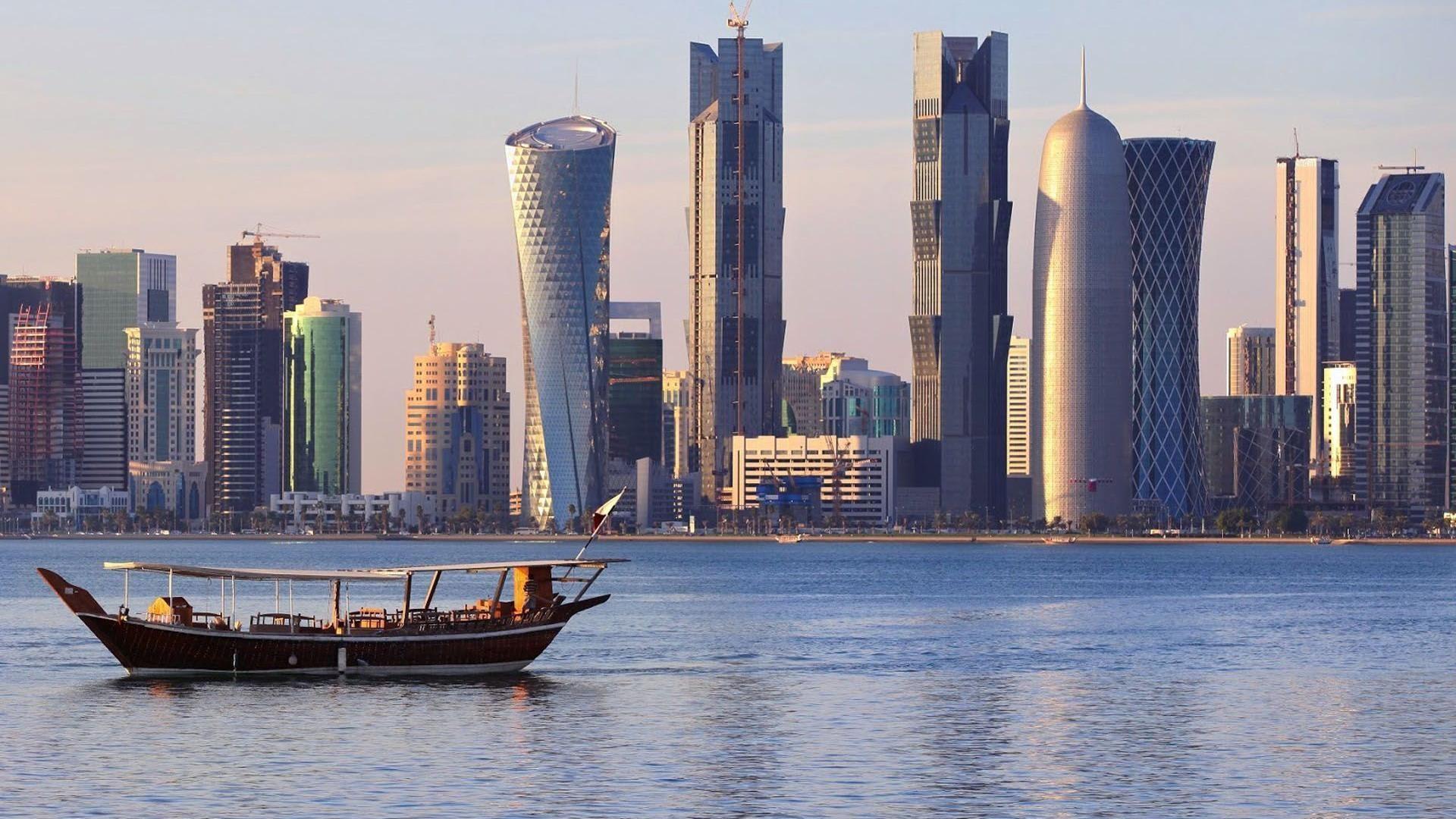 Doha Skyline Wallpapers sẽ khiến bạn có những giây phút thư giãn tuyệt vời, để tìm lại sự bình yên bên trong. Thành phố Doha được chụp lại theo những góc cạnh khác nhau, từ tận cùng xích đạo cho đến các tòa nhà cao tầng cực kỳ ấn tượng!