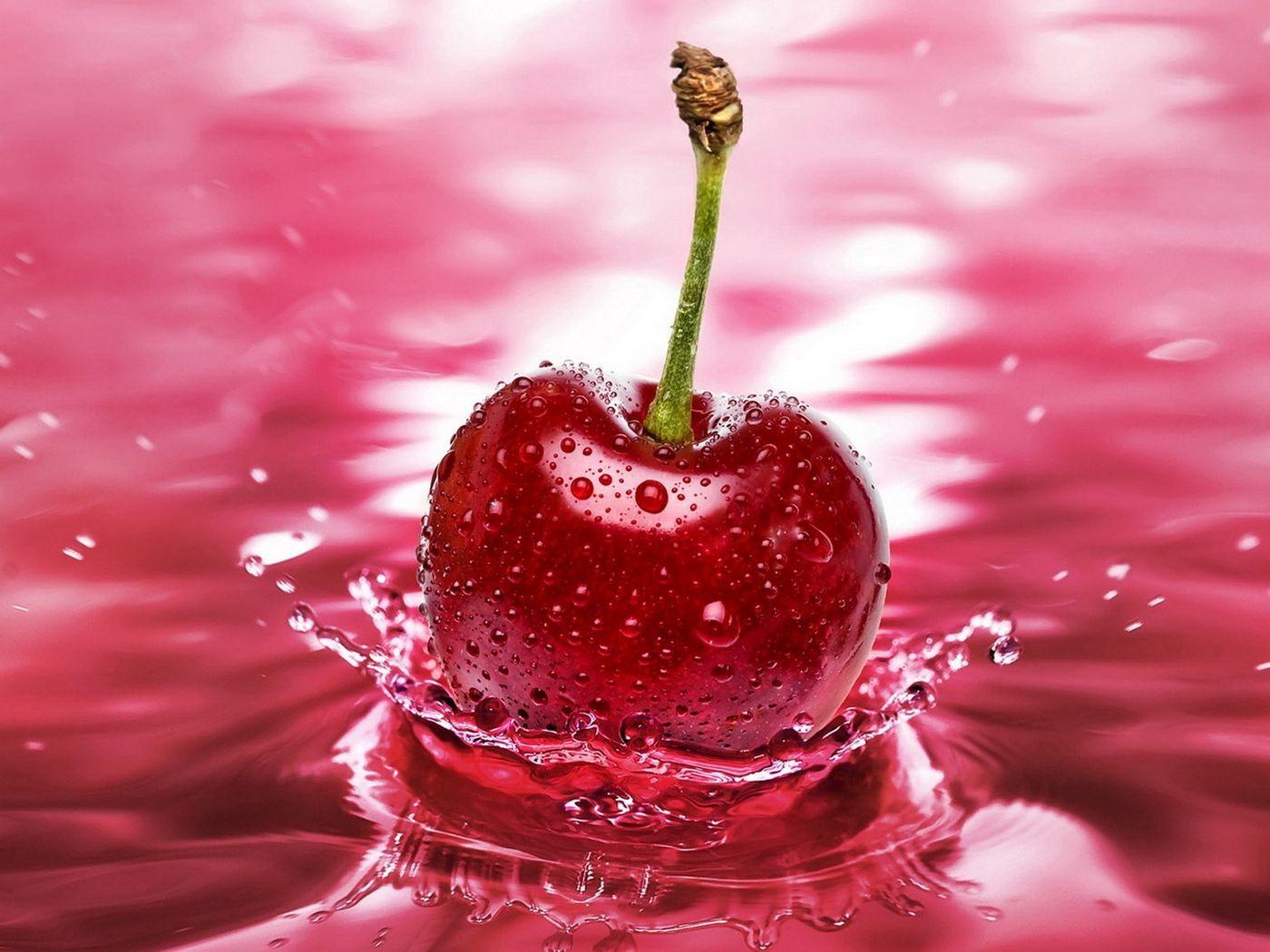 1400x1050 Download wallpaper 1400x1050 cherry, red, water, spray standard 4