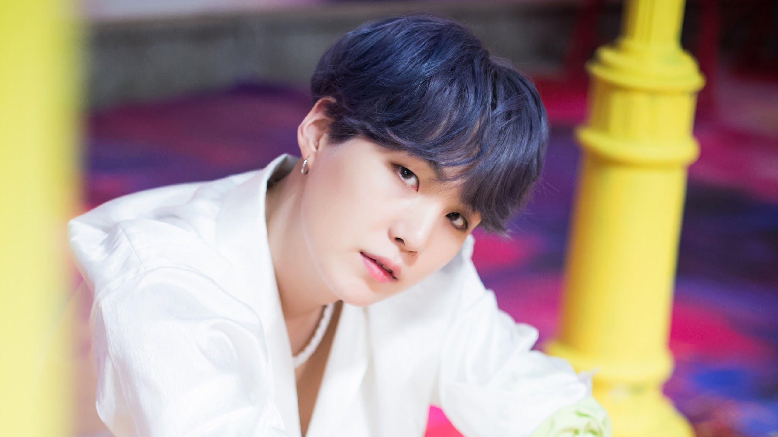 2560x1440 Yoongi Desktop Wallpaper