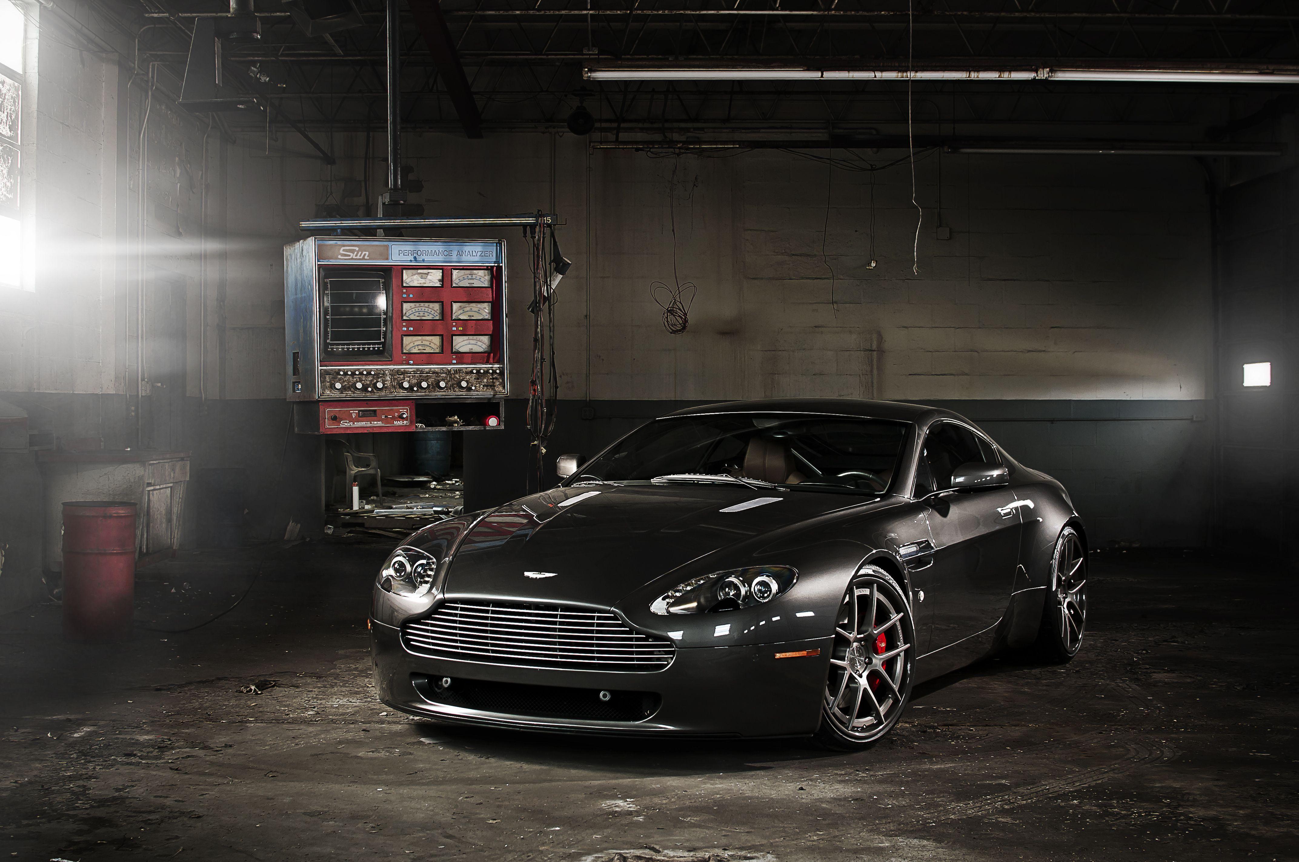4288x2848 Aston Martin V8 Vantage Wallpaper