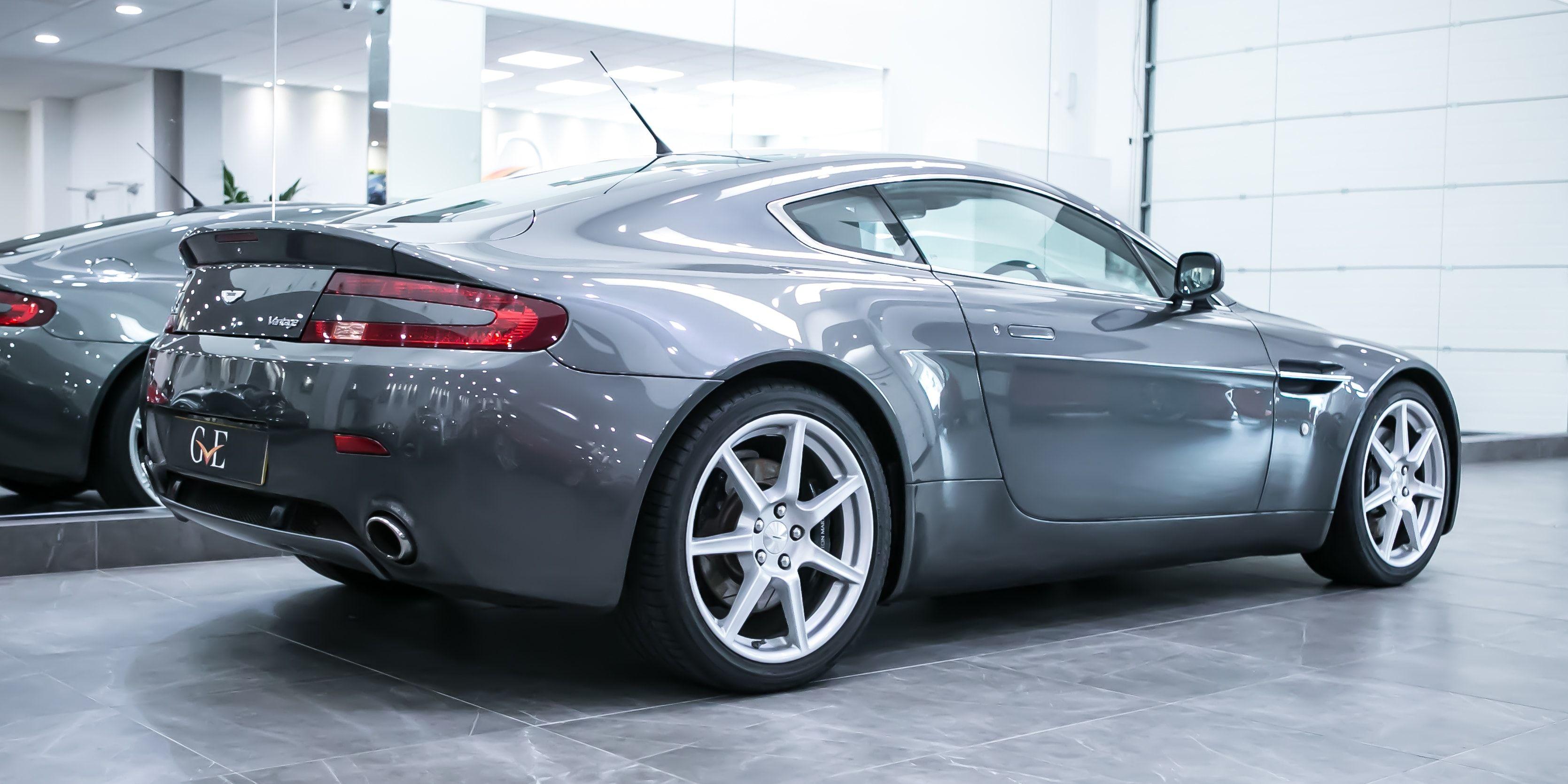 3338x1669 Aston Martin V8 Vantage HD