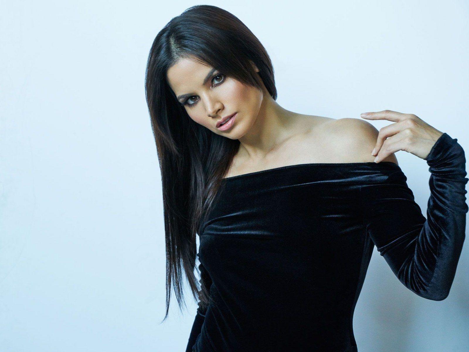 1600x1200 The Oath' Star Katrina Law Comes Clean About Playing a Dirty Cop