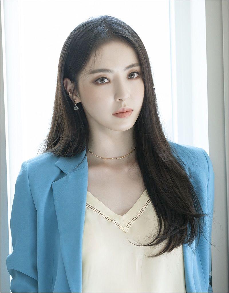 800x1024 Lee Da Hee