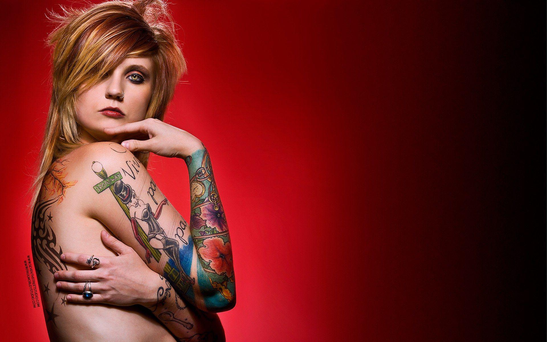 1920x1200 Amazing Tattooed Girls Wallpaper
